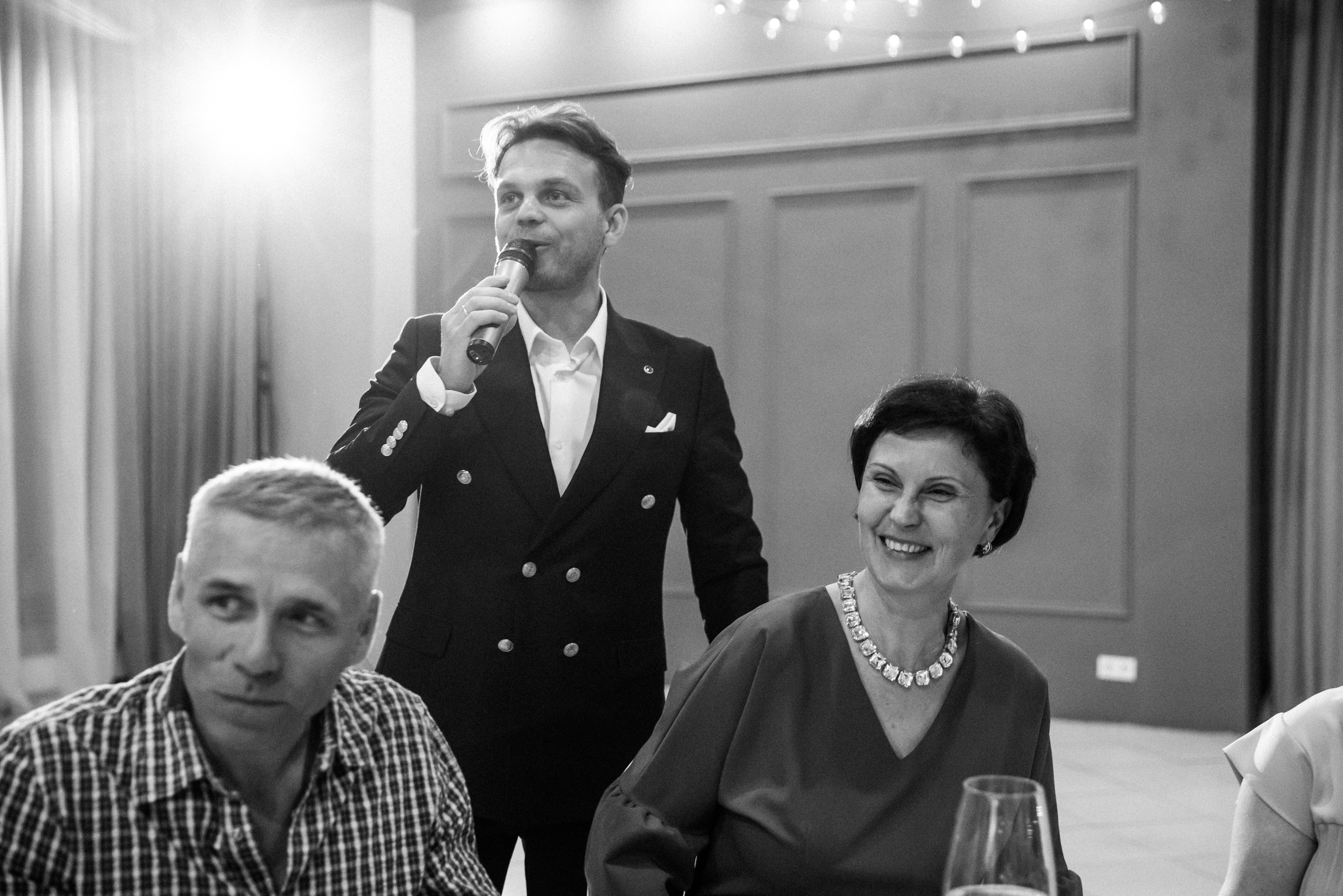 2023-06-23 Выпускной МБОУ СОШ № 10. Фотограф в Красноярске