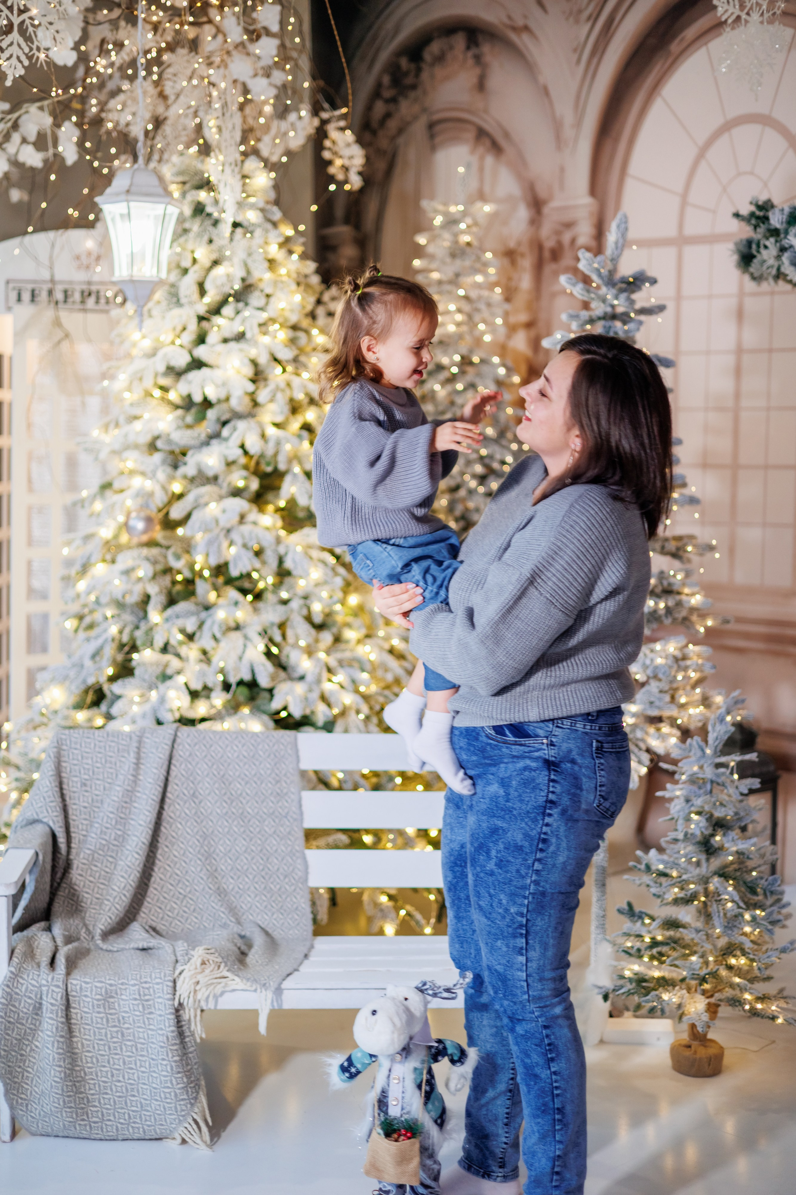 Дарья с детками Новый год25. Свадебный и семейный фотограф в Армавире