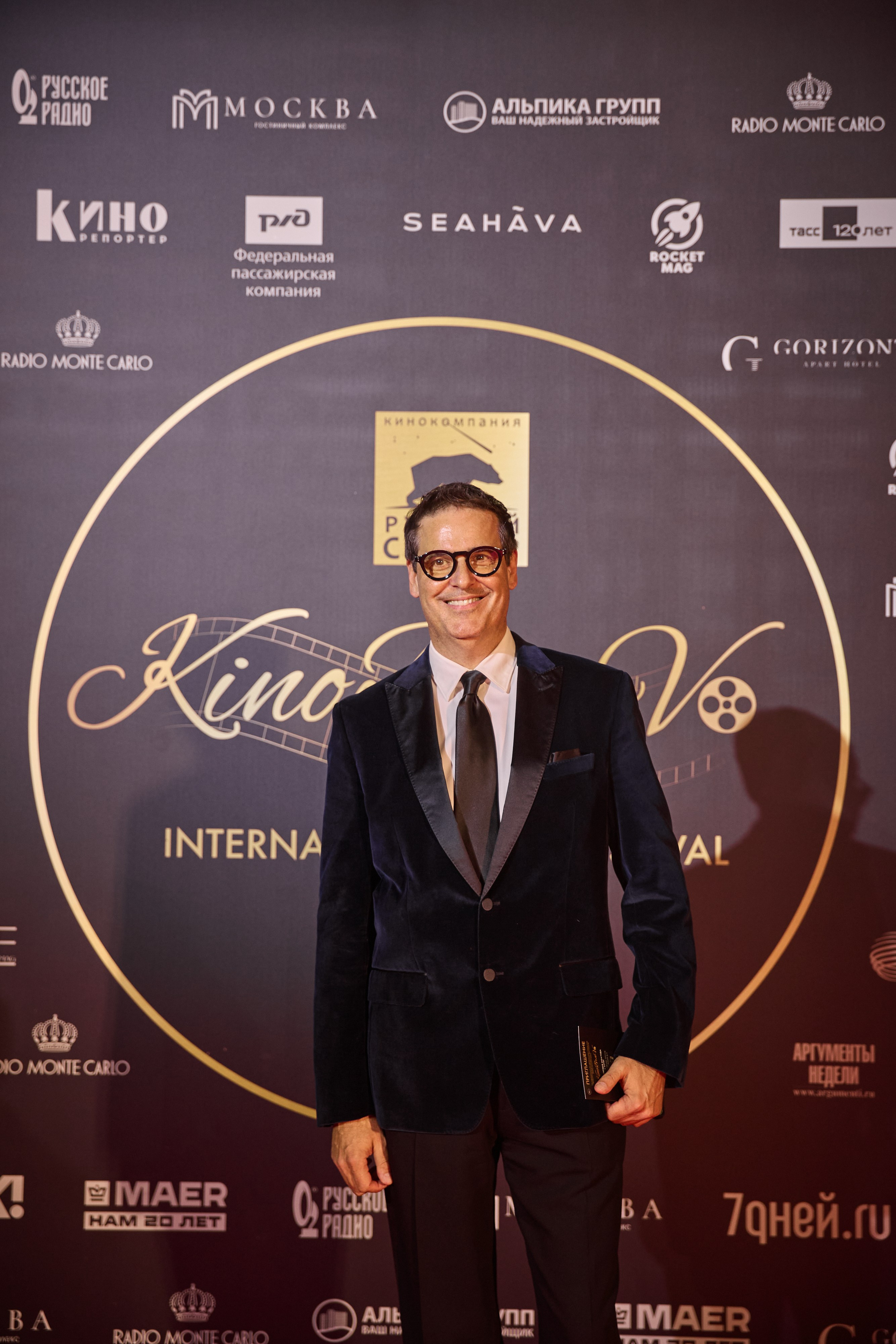 Фотосъемка репортажа кинофестиваля. Профессиональный фотограф в Сочи Виктория Джой. Обучение