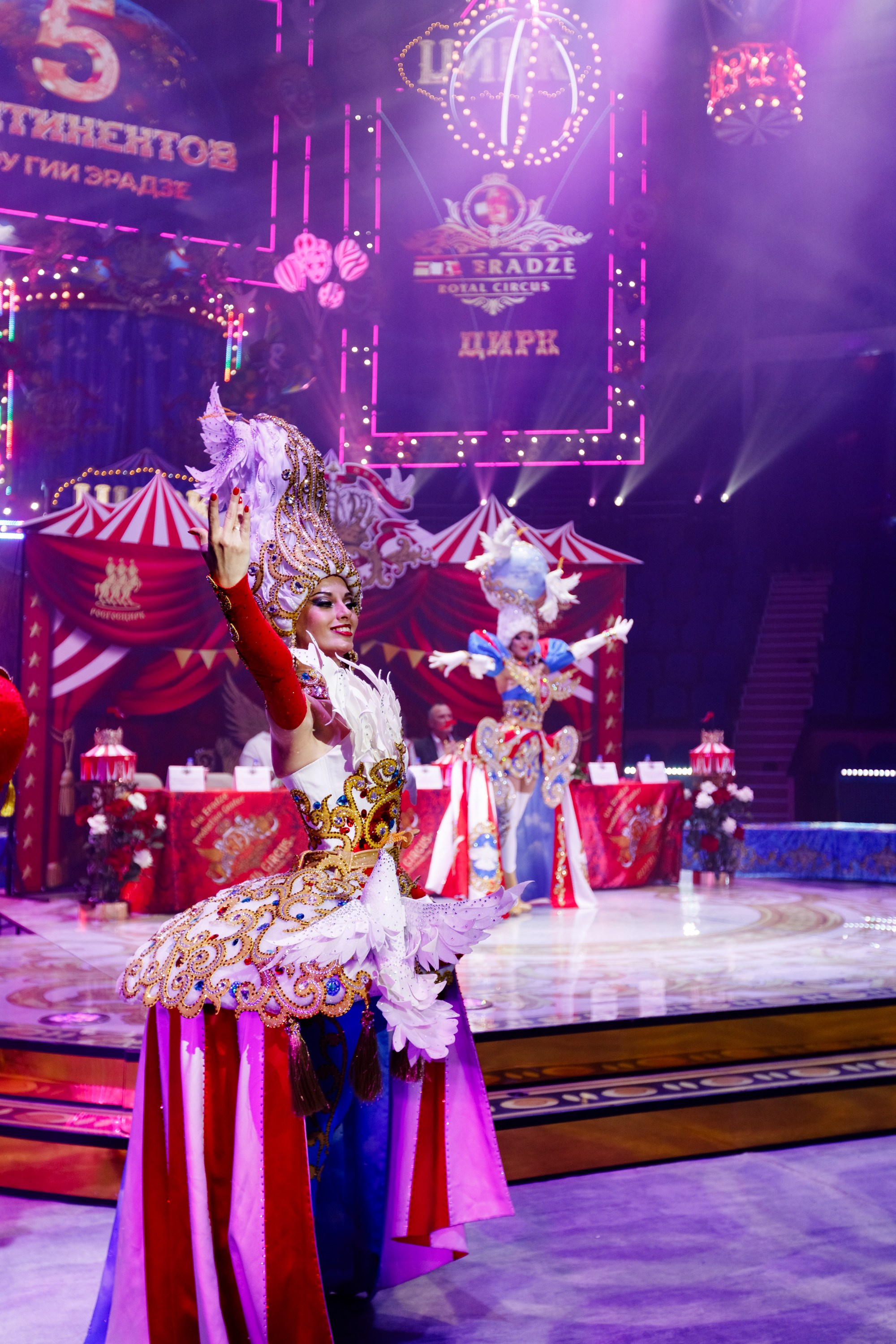 Сочинский росгорцирк Шоу Гии Эрадзе цирк. Профессиональный фотограф в Сочи Виктория Джой. Обучение
