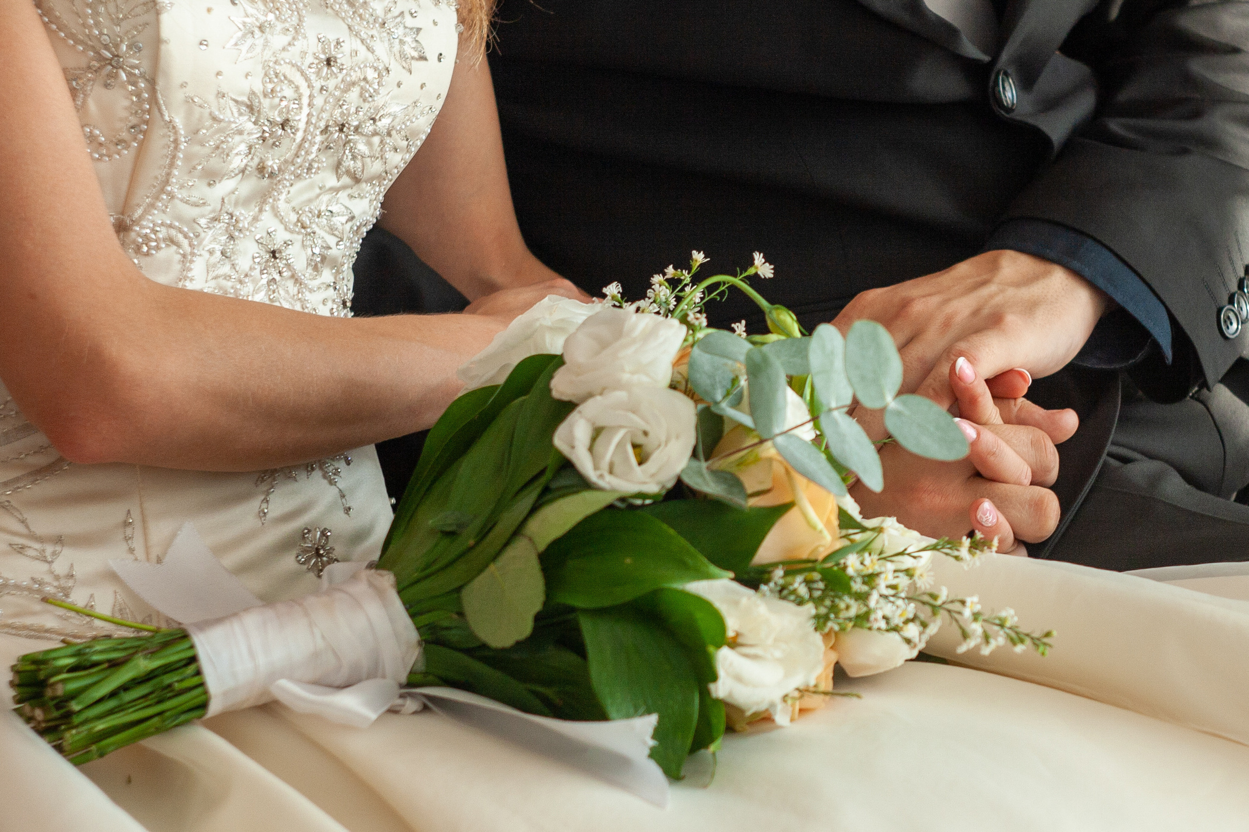 Свадебный день Сергея и Анны в фотостудии и ресторане. Фотограф в Сочи Тиунова Маргарита и Тиунов Евгений