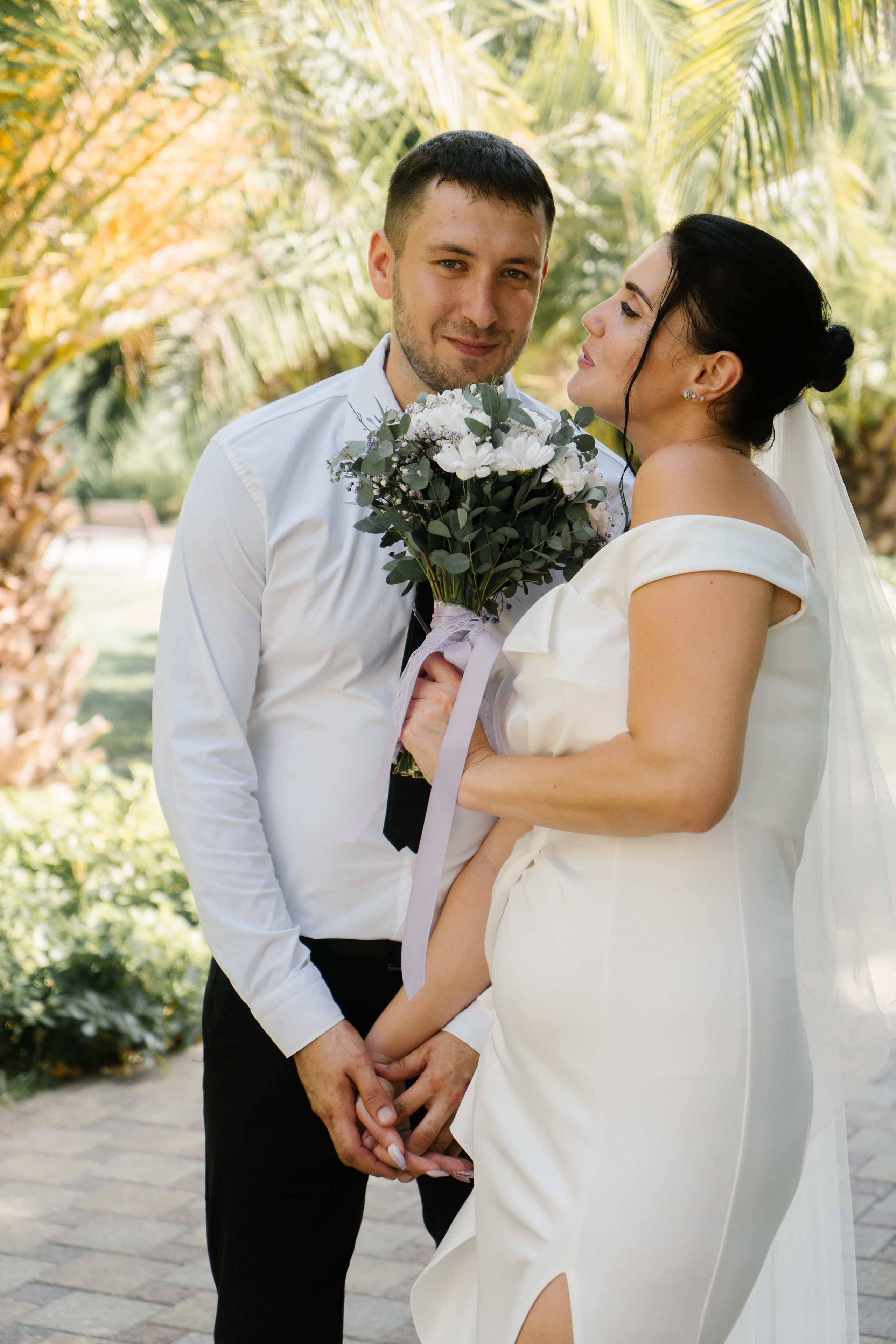 Свадьба Артема и Виктории в ЗАГСе города Сочи и прогулка. Фотограф в Сочи Тиунова Маргарита и Тиунов Евгений