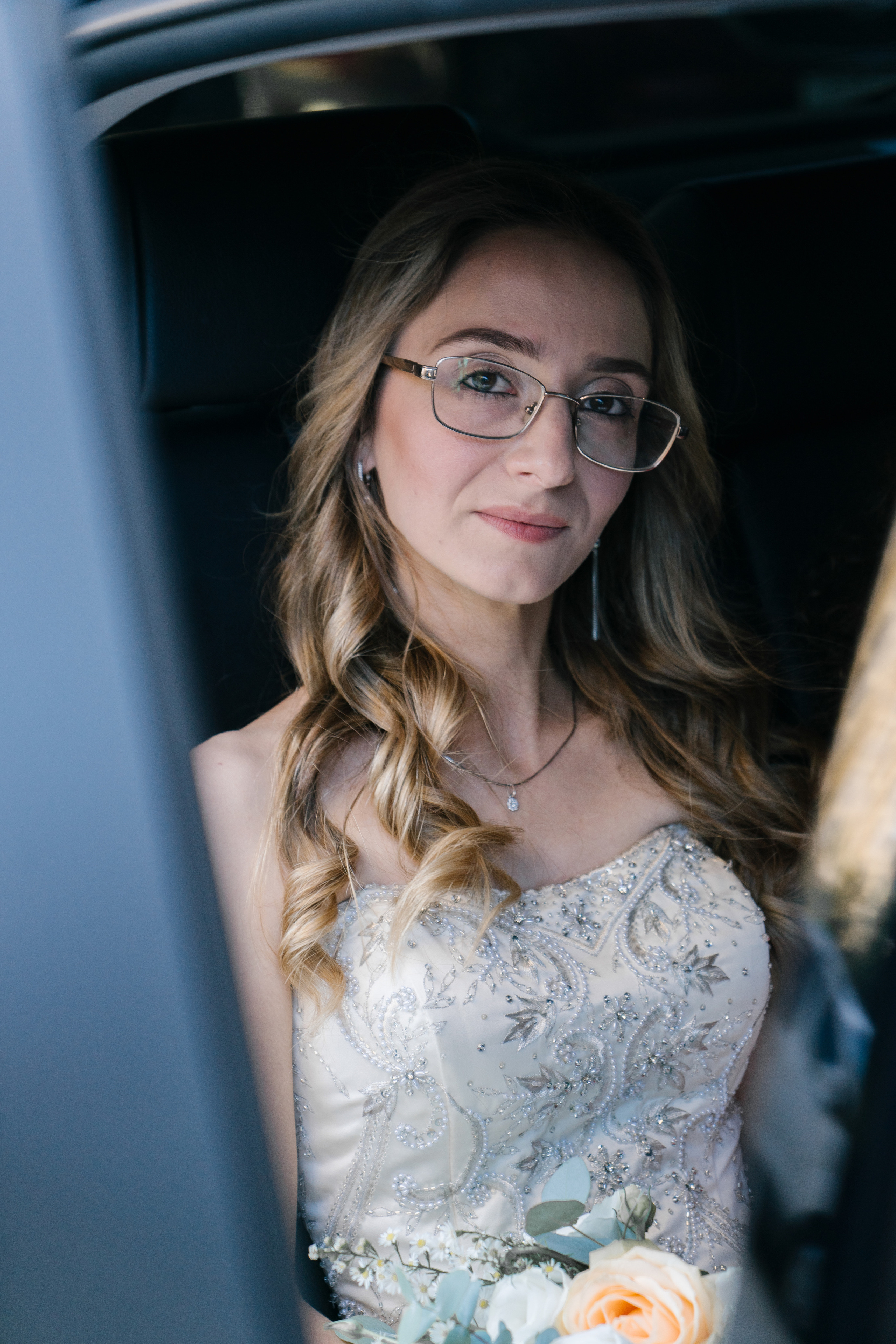 Свадебный день Сергея и Анны в фотостудии и ресторане. Фотограф в Сочи Тиунова Маргарита и Тиунов Евгений