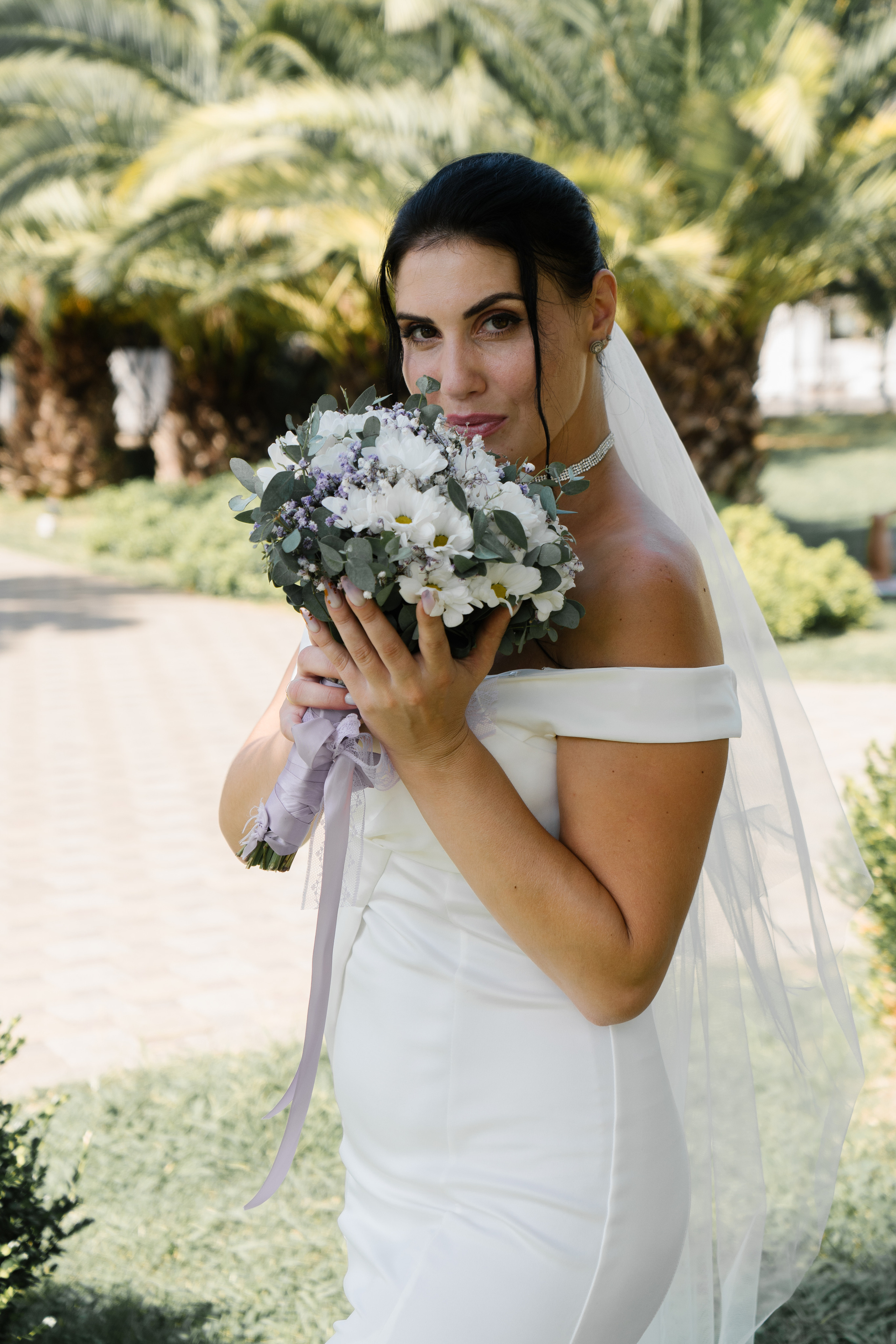 Свадьба Артема и Виктории в ЗАГСе города Сочи и прогулка. Фотограф в Сочи Тиунова Маргарита и Тиунов Евгений