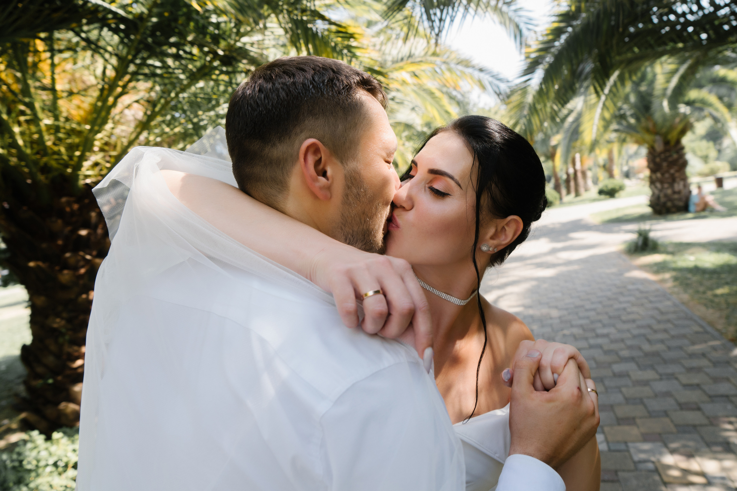 Свадьба Артема и Виктории в ЗАГСе города Сочи и прогулка. Фотограф в Сочи Тиунова Маргарита и Тиунов Евгений