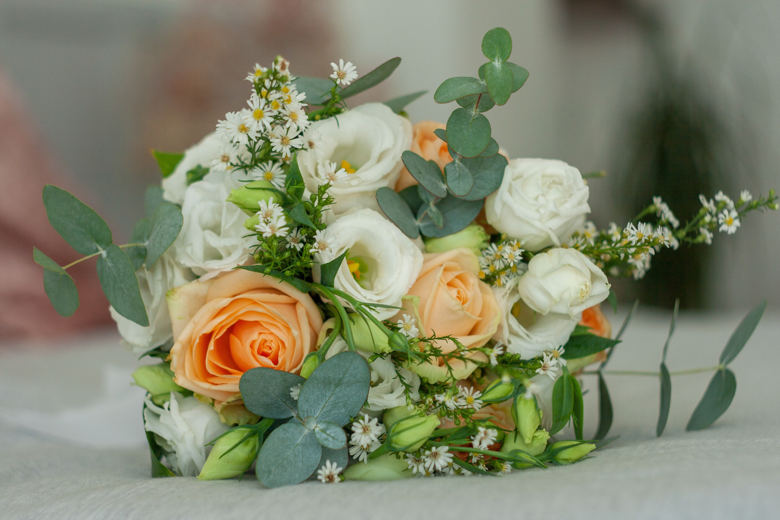 Свадебный день Сергея и Анны в фотостудии и ресторане. Фотограф в Сочи Тиунова Маргарита и Тиунов Евгений