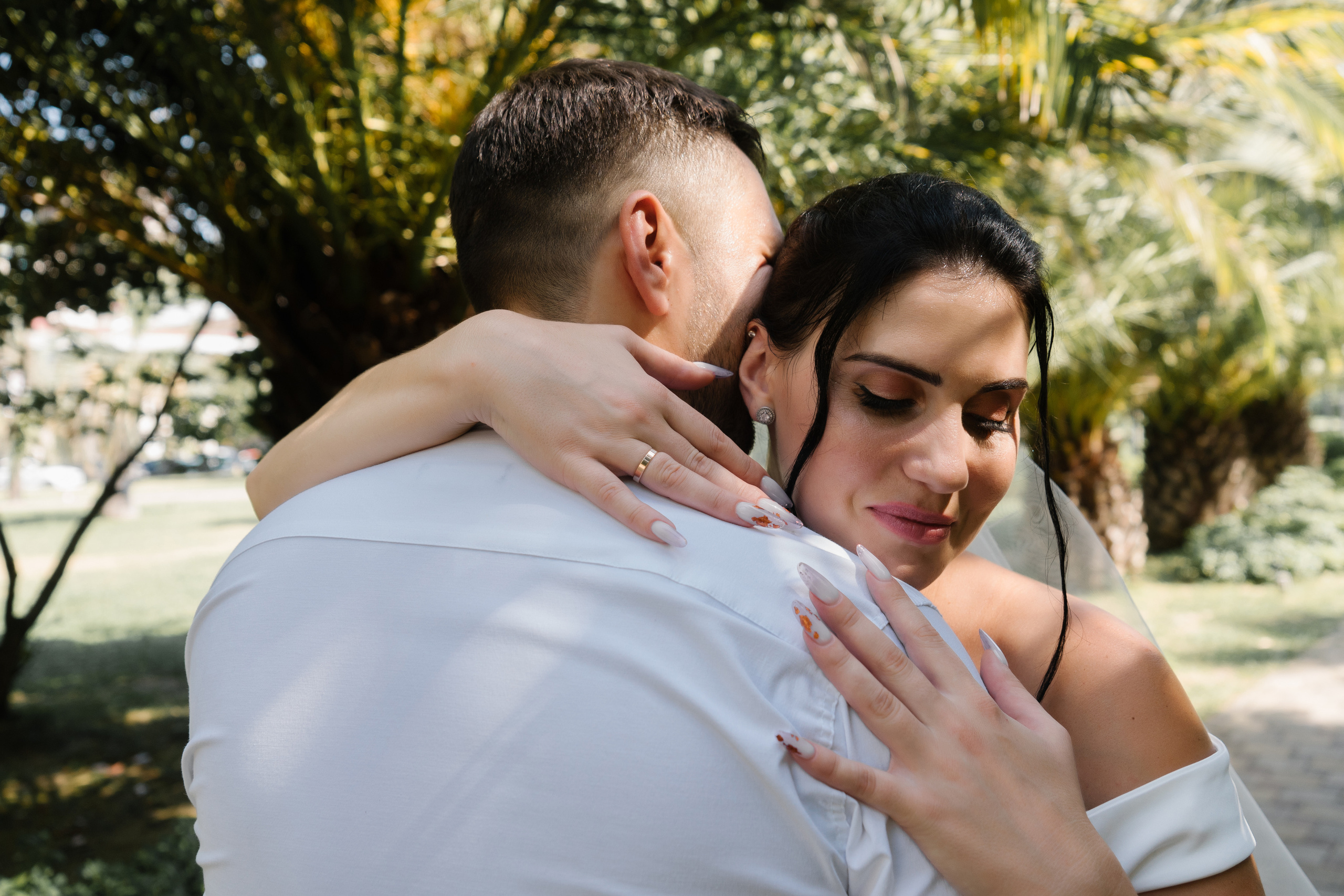 Свадьба Артема и Виктории в ЗАГСе города Сочи и прогулка. Фотограф в Сочи Тиунова Маргарита и Тиунов Евгений