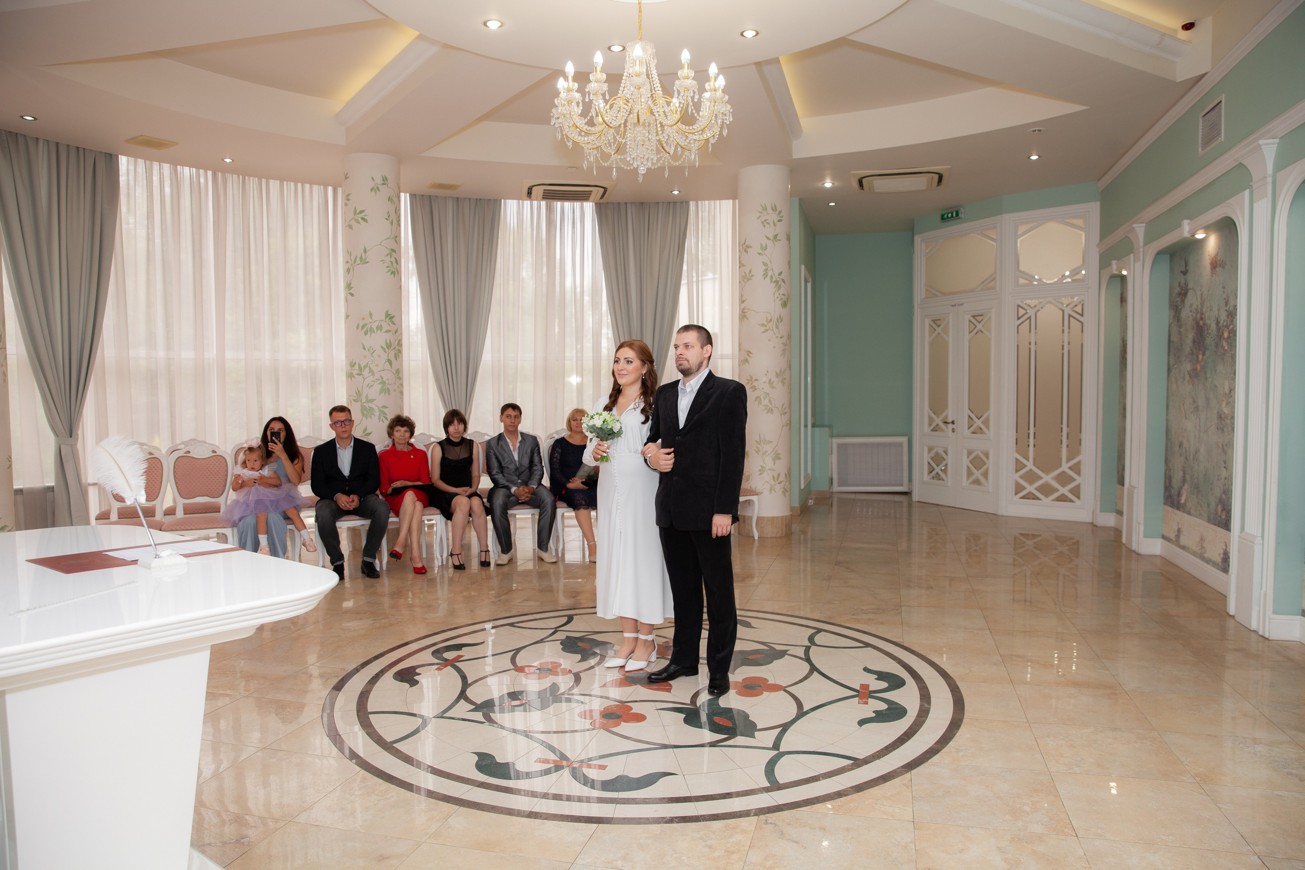 Свадебная фотосессия в Пестовском парке. Фотограф в Железнодорожном и Балашихе