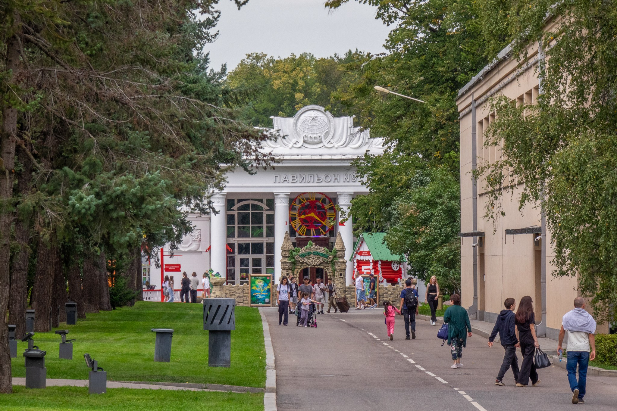 Достопримечательности Москвы. Коммерческая фотосъёмка городской среды, архитектуры и производственных объектов