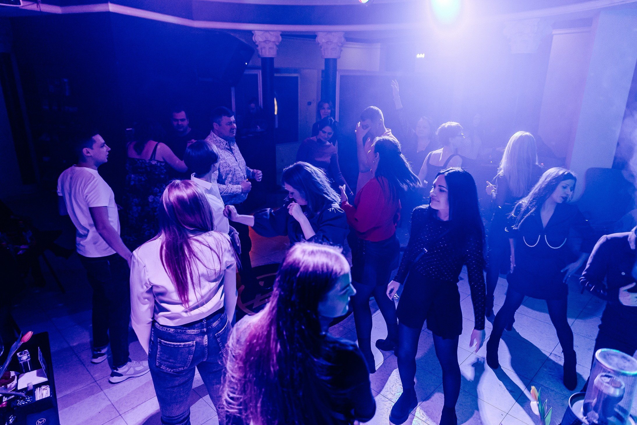 8 марта в лаунж-баре Major 2024. Свадебный, семейный и детский фотограф в Калининграде Елена Кравцова