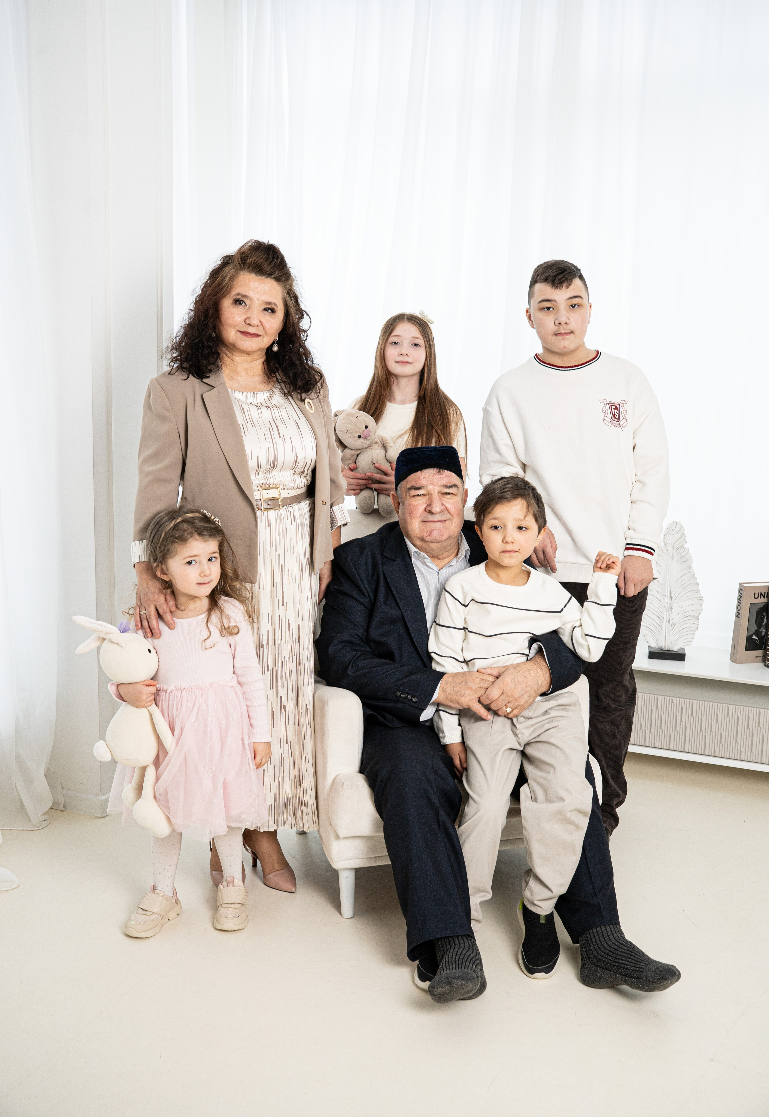 Семейная съёмка для Мадины. Студийный и портретный фотограф в САНКТ-ПЕТЕРБУРГЕИрина Махаон