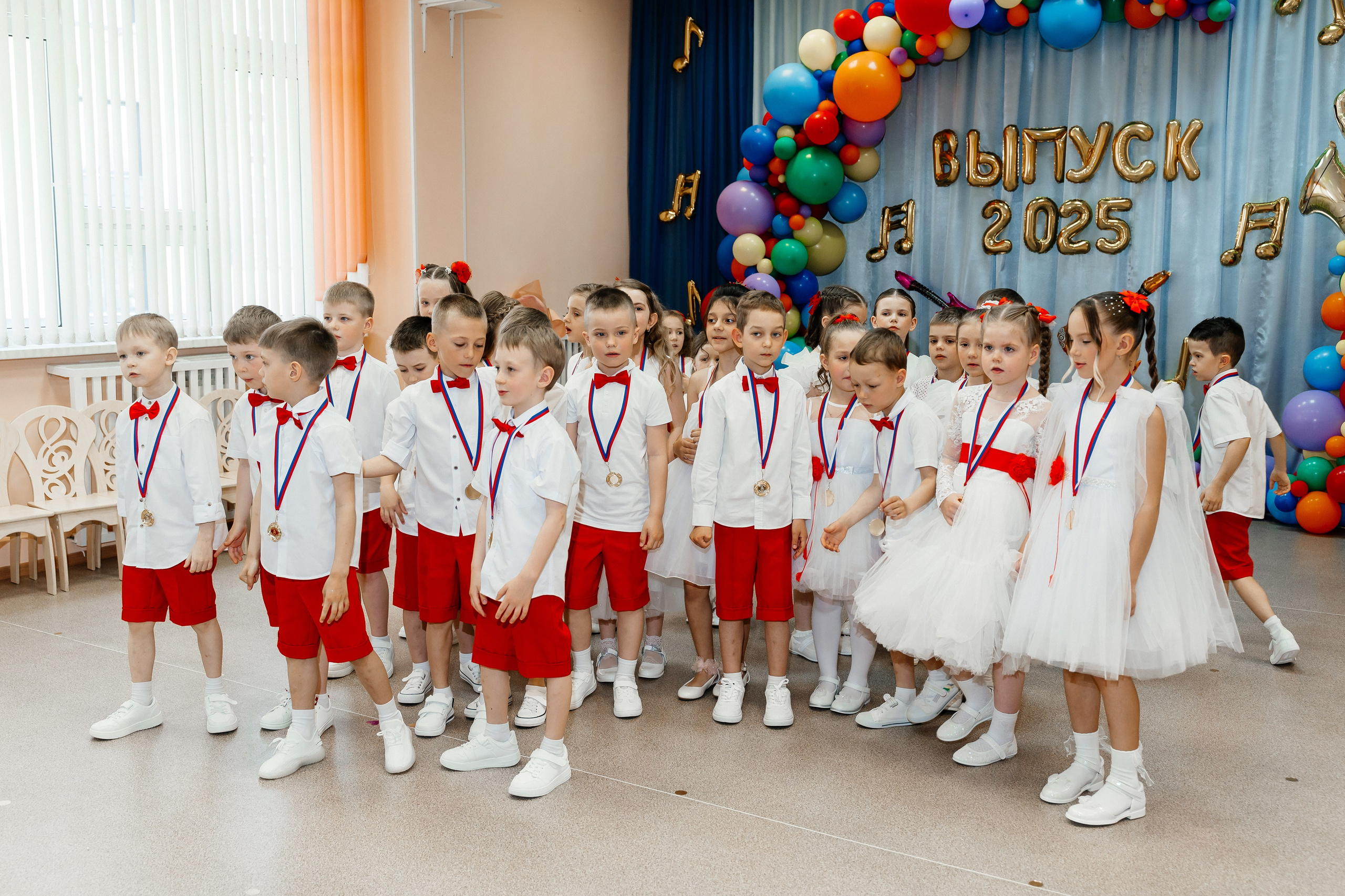 Репортаж с выпускного. Пример 3. Фотограф Ким Наталья в Красноярске