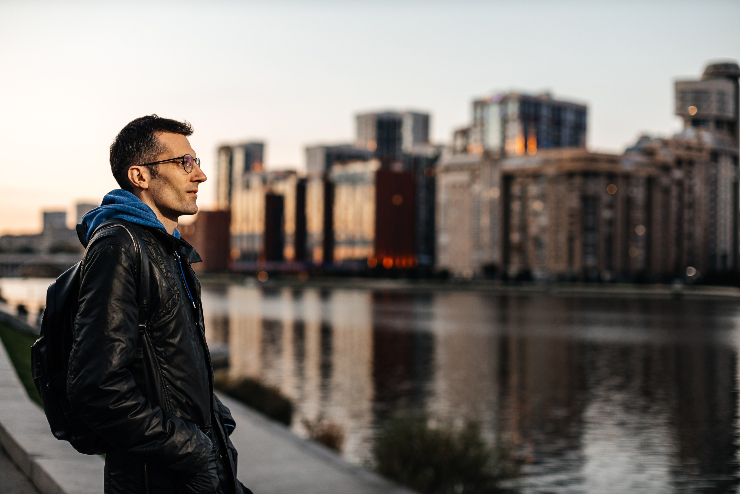 Мужской портрет, уличная фото съёмка. Александр Оношкин. Свадебный фотограф в Екатеринбурге