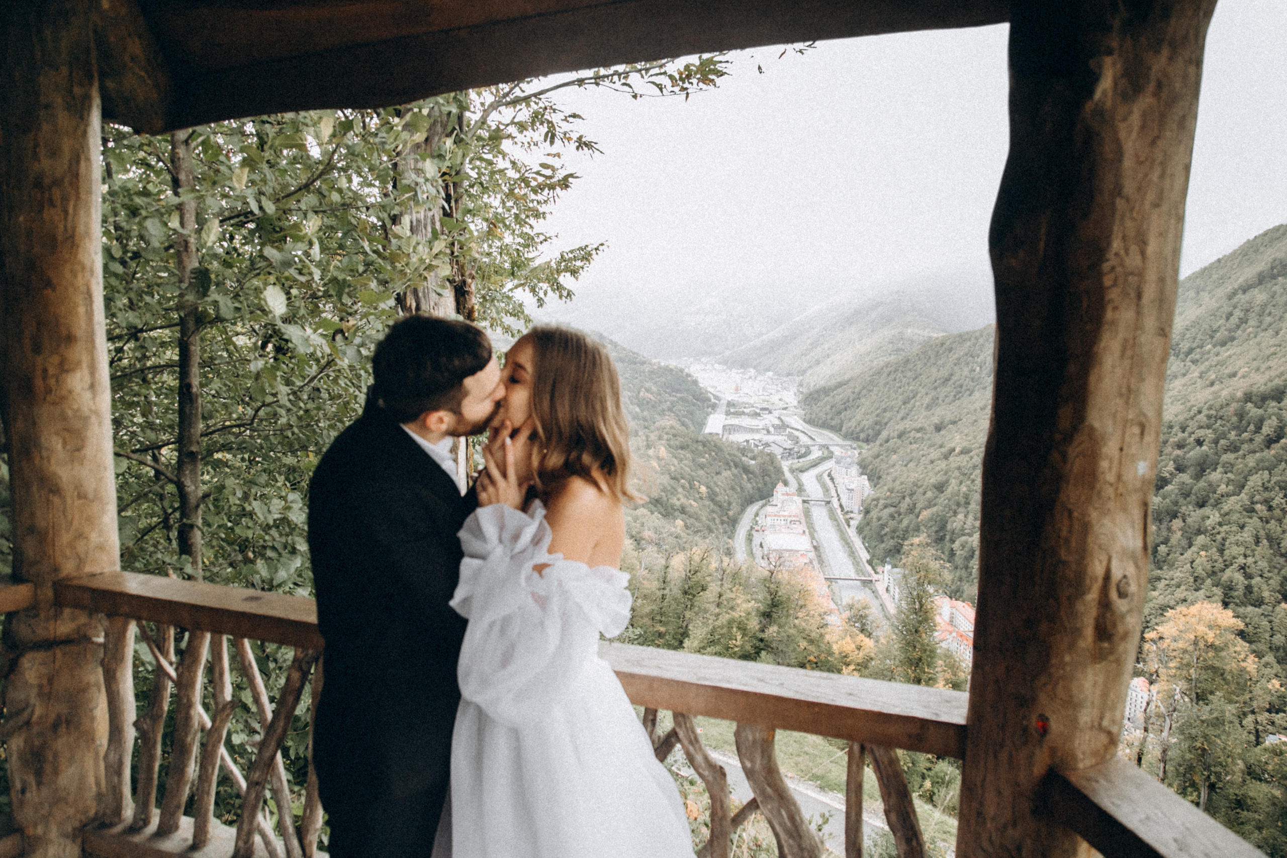 Юлия и Михаил. Фотограф Сочи Адлер Красная Поляна Ошутина Анастасия