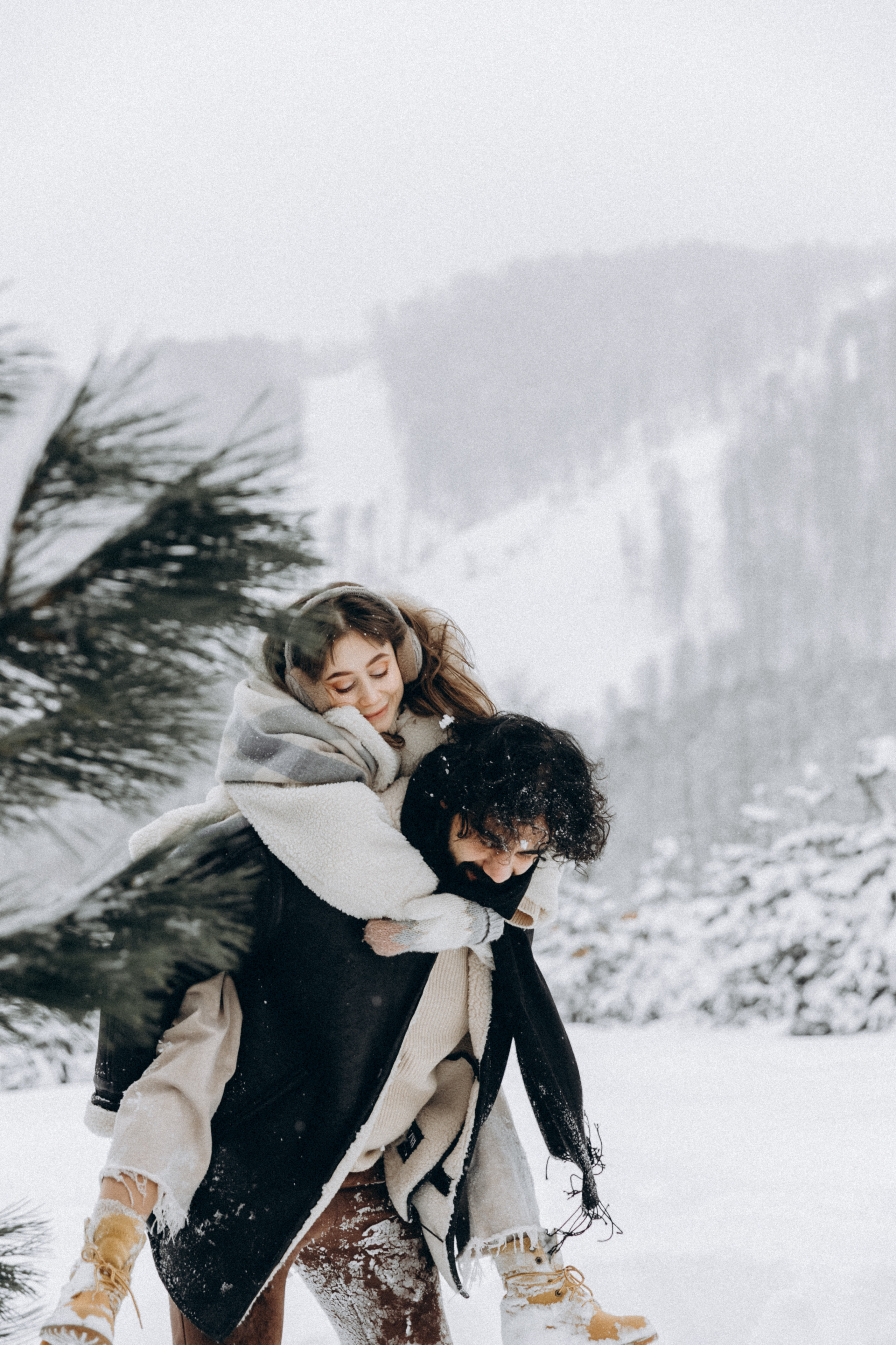 Карина и Артур. Фотограф Сочи Адлер Красная Поляна Ошутина Анастасия