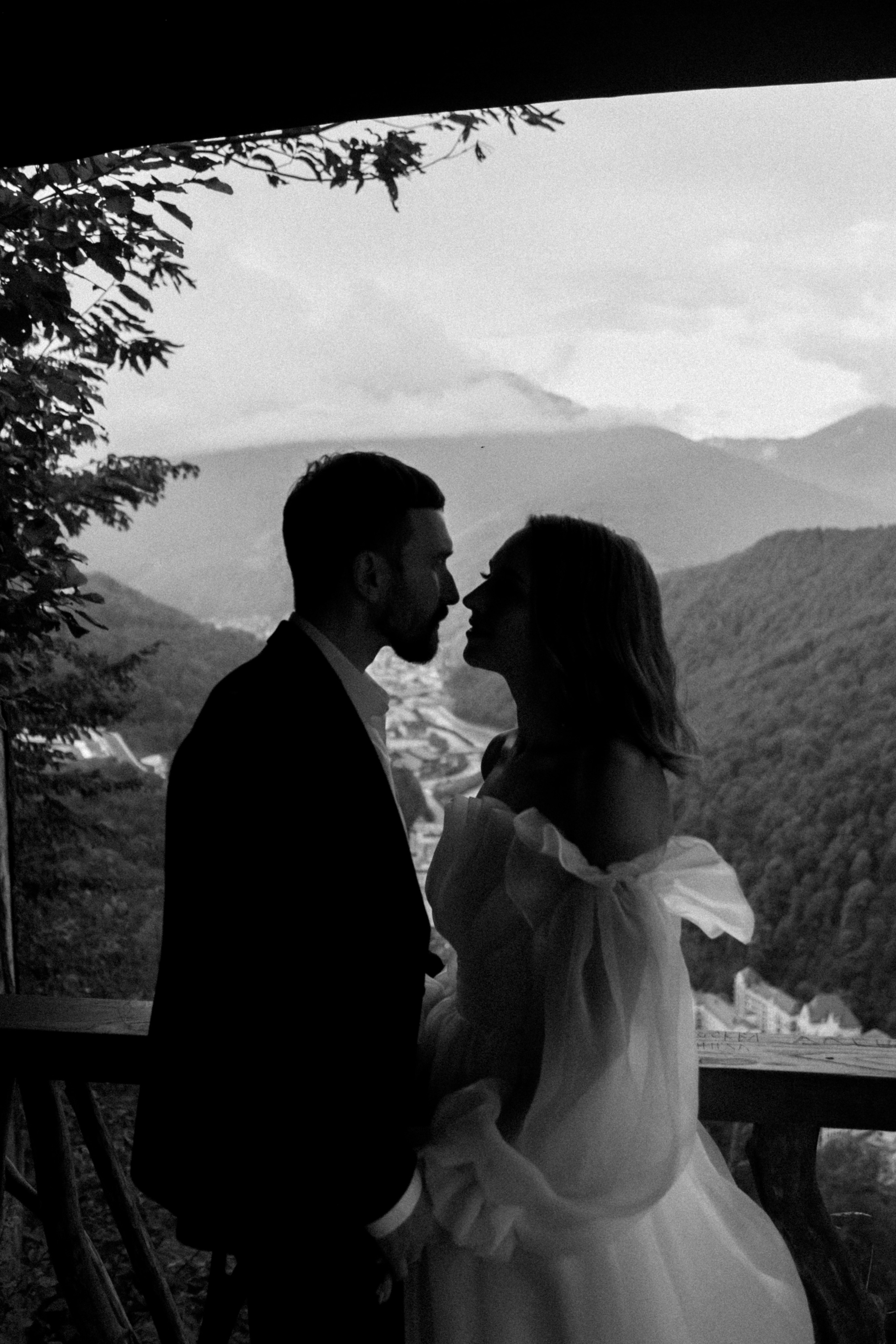 Юлия и Михаил. Фотограф Сочи Адлер Красная Поляна Ошутина Анастасия