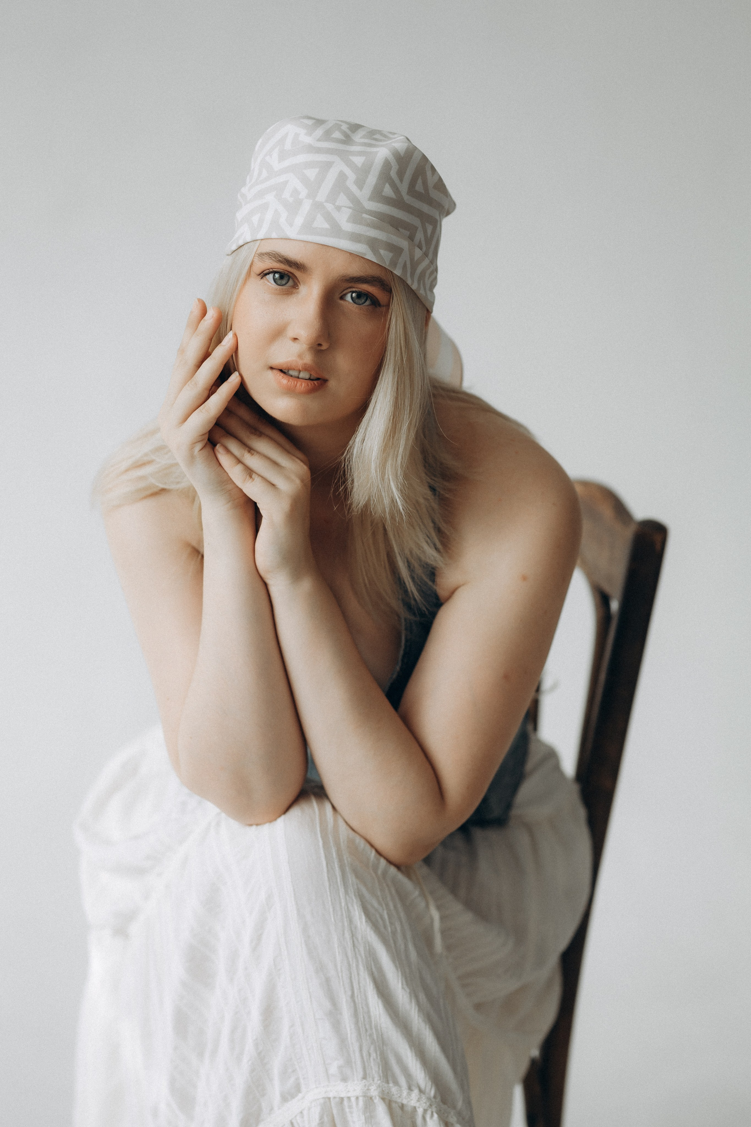 Нежная фотосессия в студии. Фотограф в Санкт-Петербурге и Уфе Алина Шаймухаметова