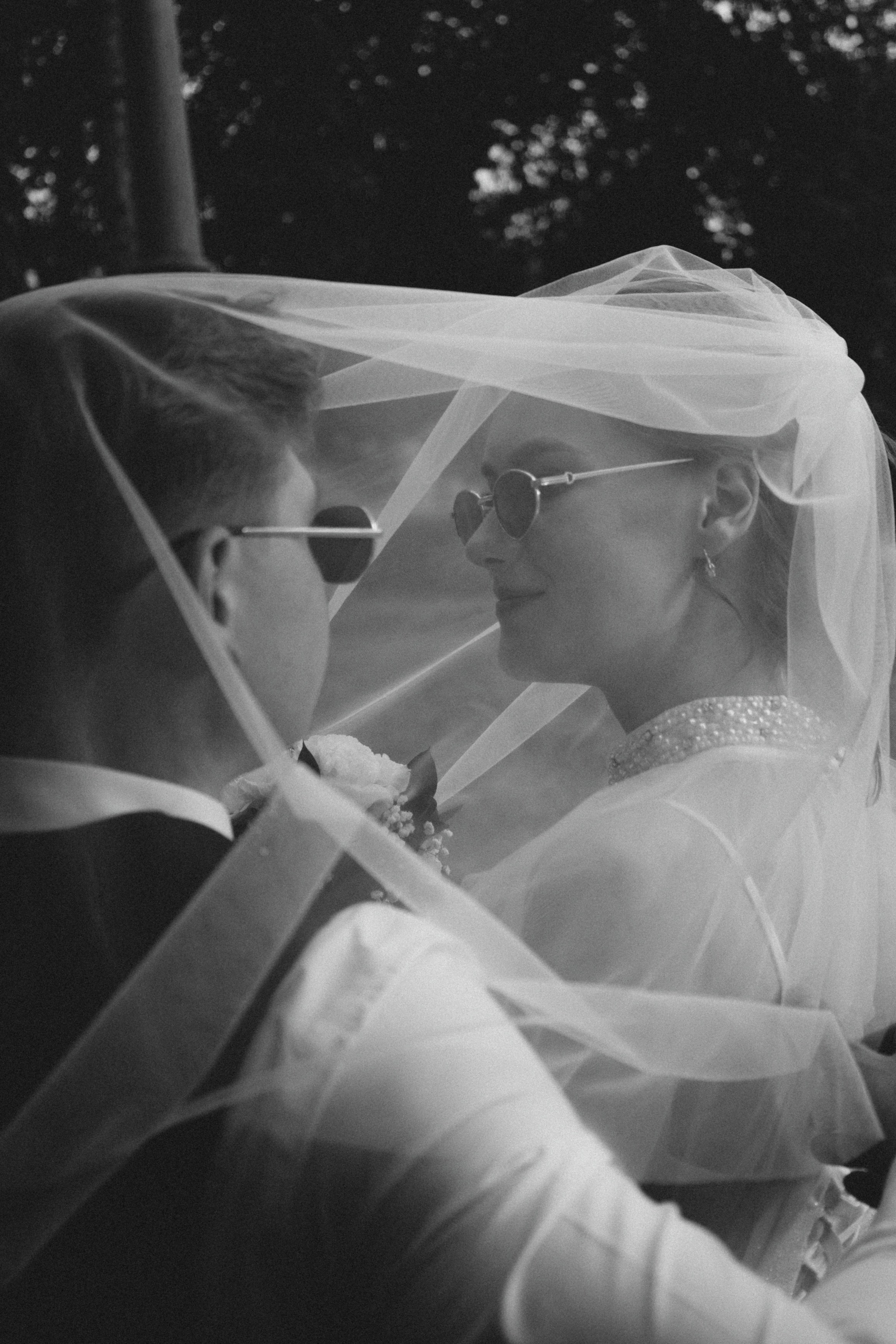 Владислав и Юлия Вечерняя прогулка по городу. Свадебный Фотограф в Иркутске Екатерина Елисеева