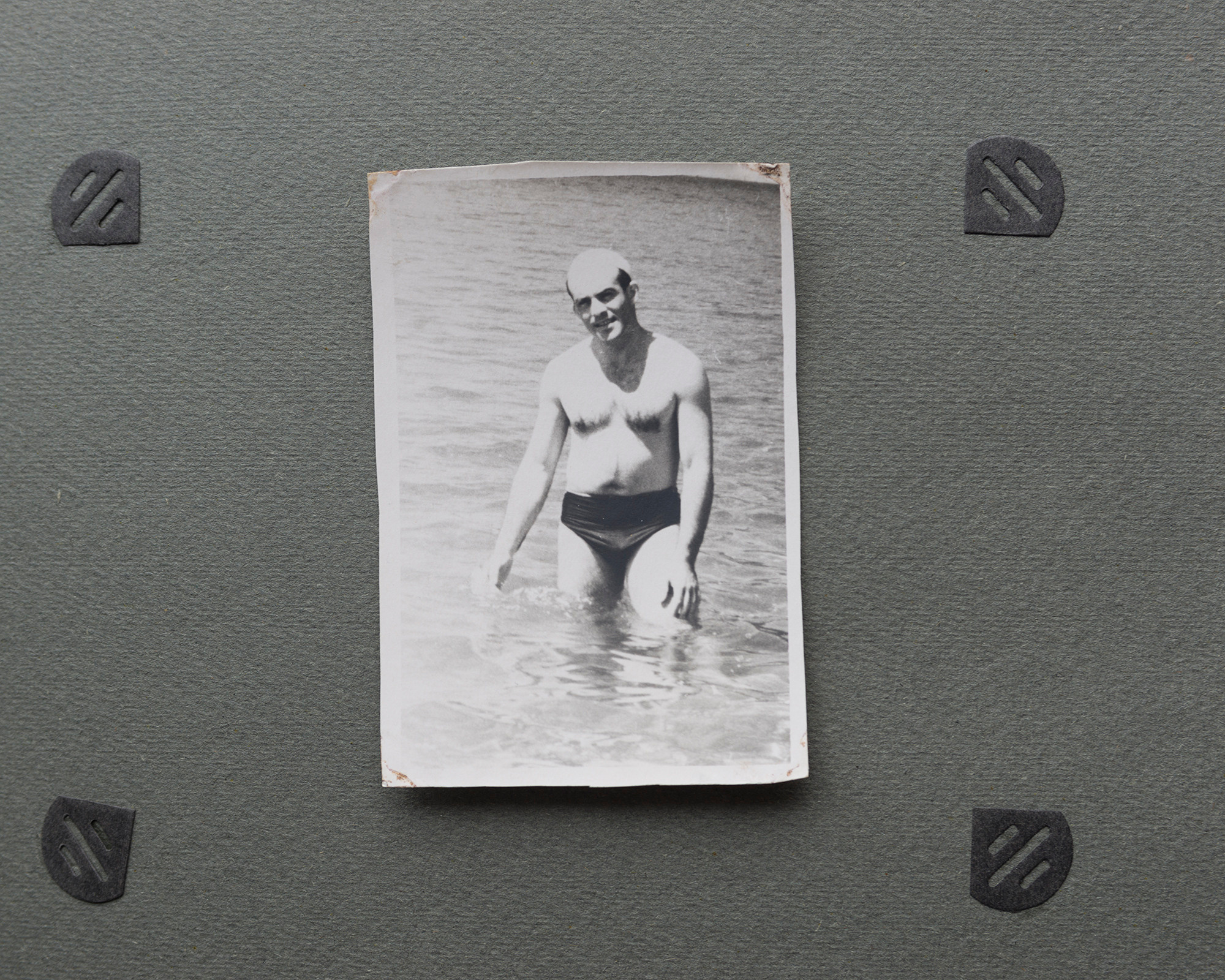 Альбом о путешествии по Крыму. Спидометр мотает километры, 1958 г. Plechinta Ekaterina — documentary photographer