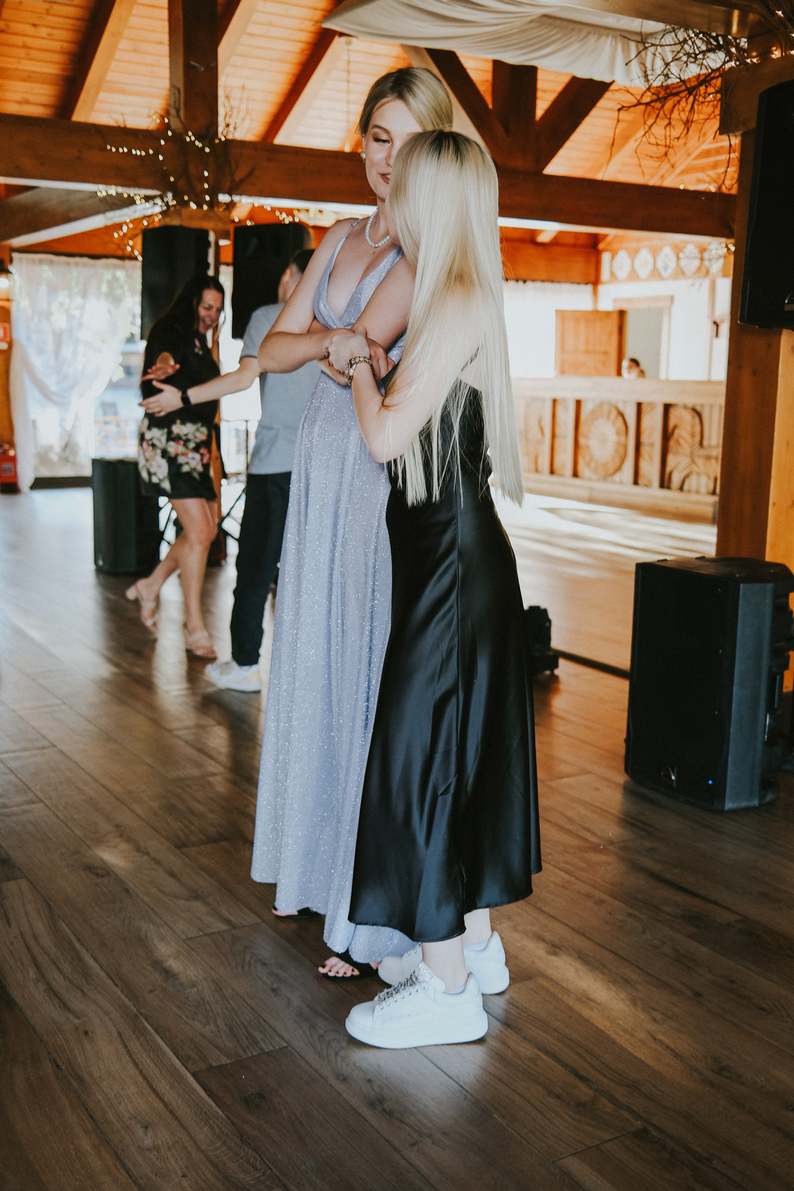 Выпускной 11 класс. Свадебный и репортажной фотограф Денис Ожигин в Краснодаре и Краснодарском крае