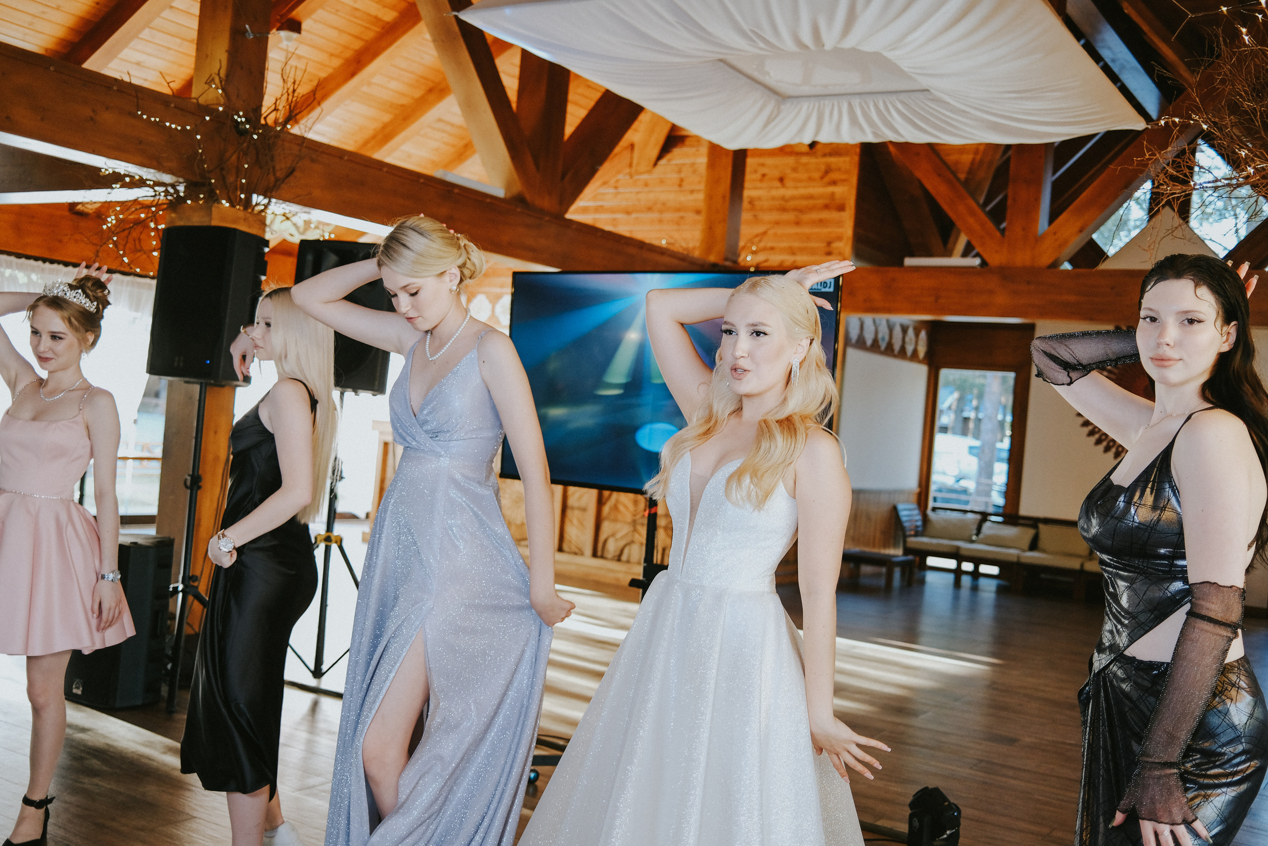 Выпускной 11 класс. Свадебный и репортажной фотограф Денис Ожигин в Краснодаре и Краснодарском крае