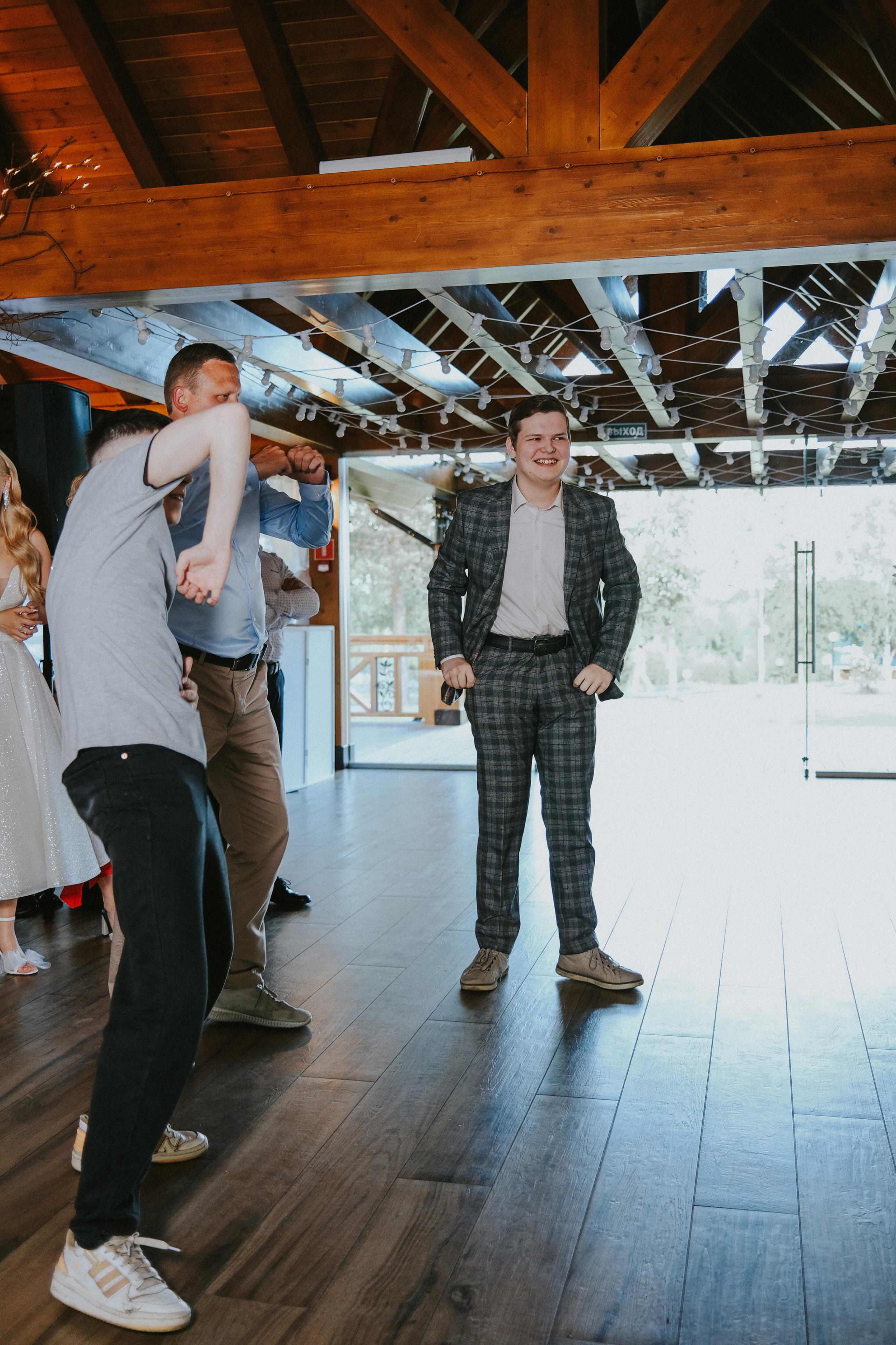 Выпускной 11 класс. Свадебный и репортажной фотограф Денис Ожигин в Краснодаре и Краснодарском крае