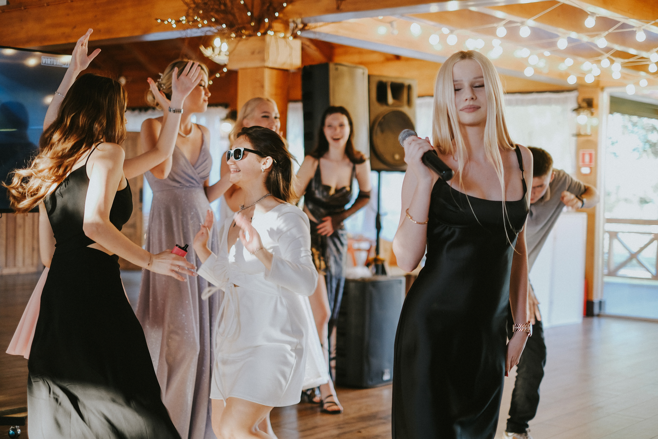 Выпускной 11 класс. Свадебный и репортажной фотограф Денис Ожигин в Краснодаре и Краснодарском крае