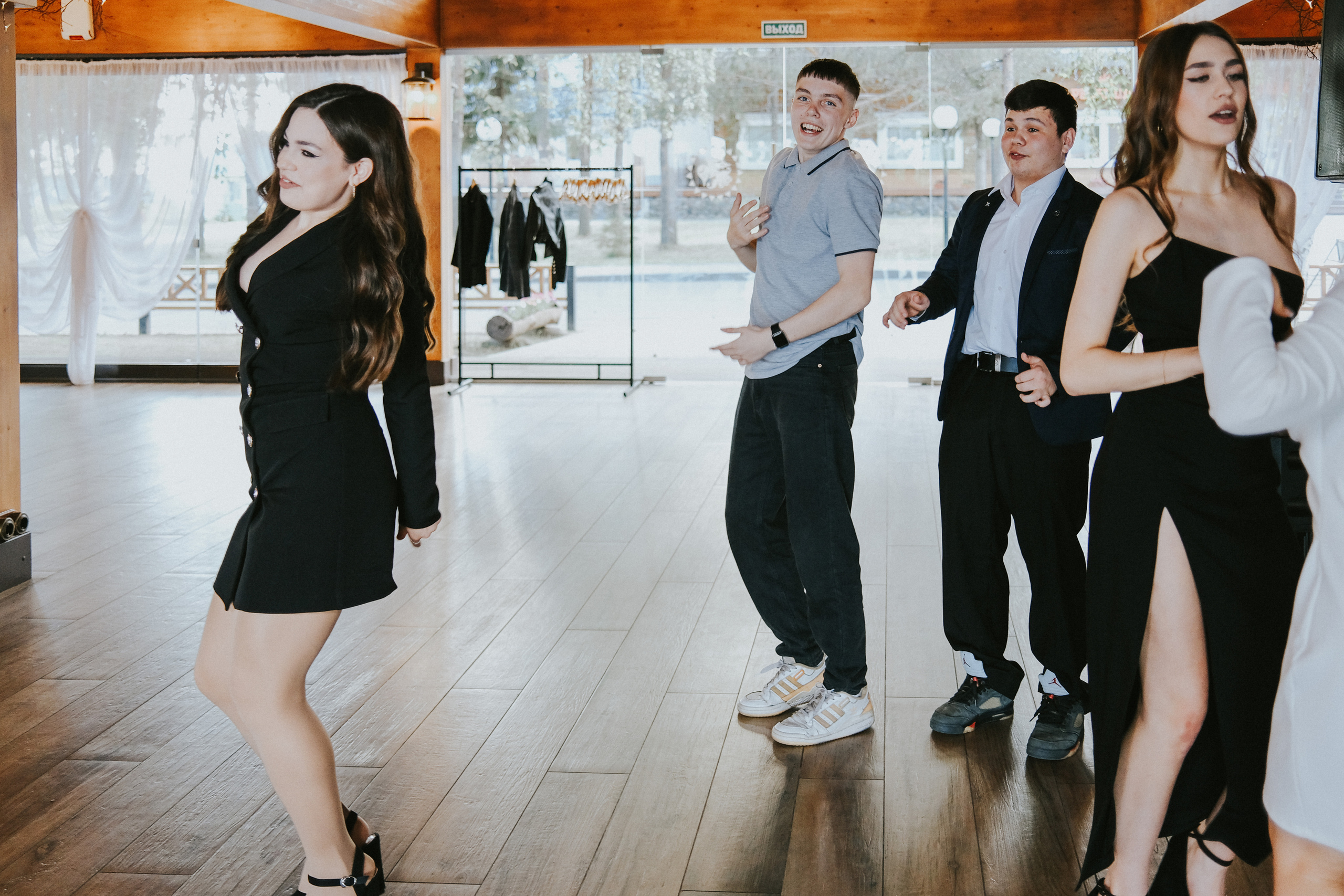 Выпускной 11 класс. Свадебный и репортажной фотограф Денис Ожигин в Краснодаре и Краснодарском крае