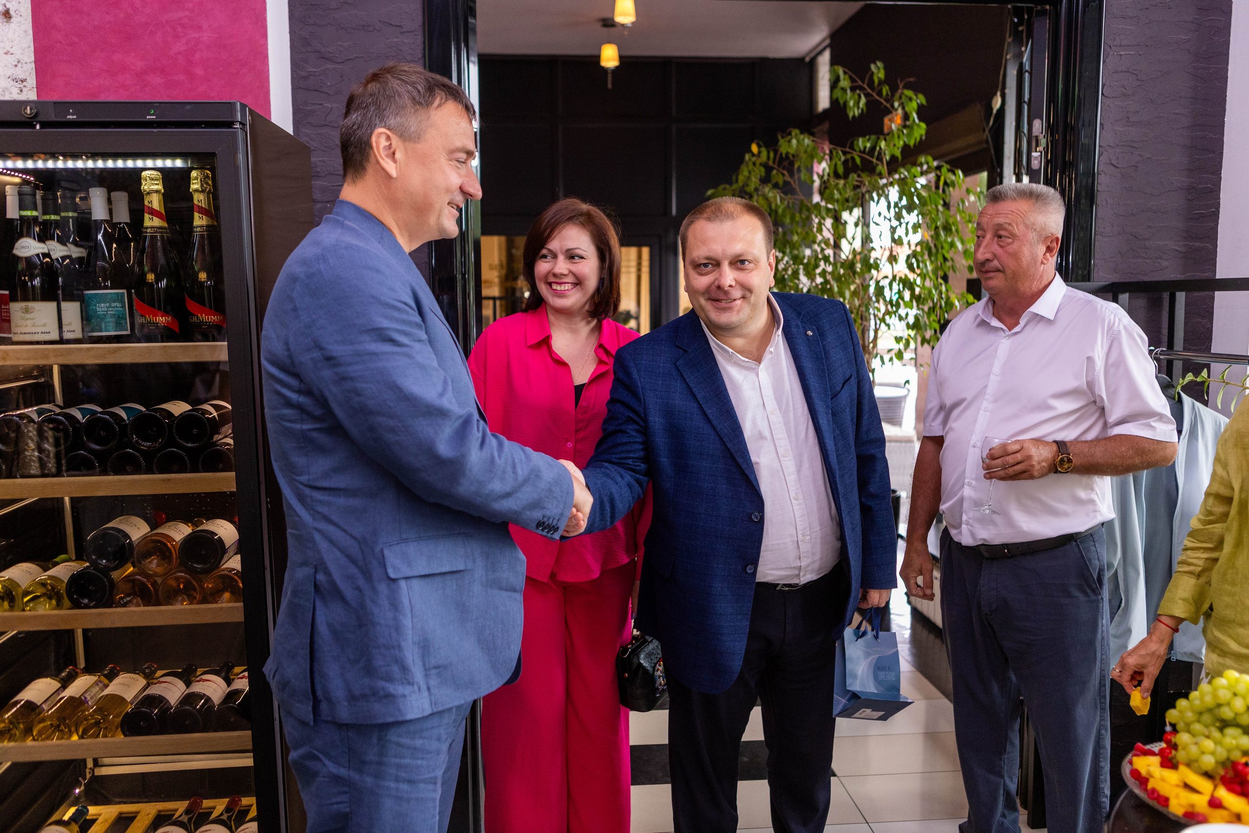 Юбилей в ресторане Эра. Свадебный и предметный фотограф Ренат Каламперов