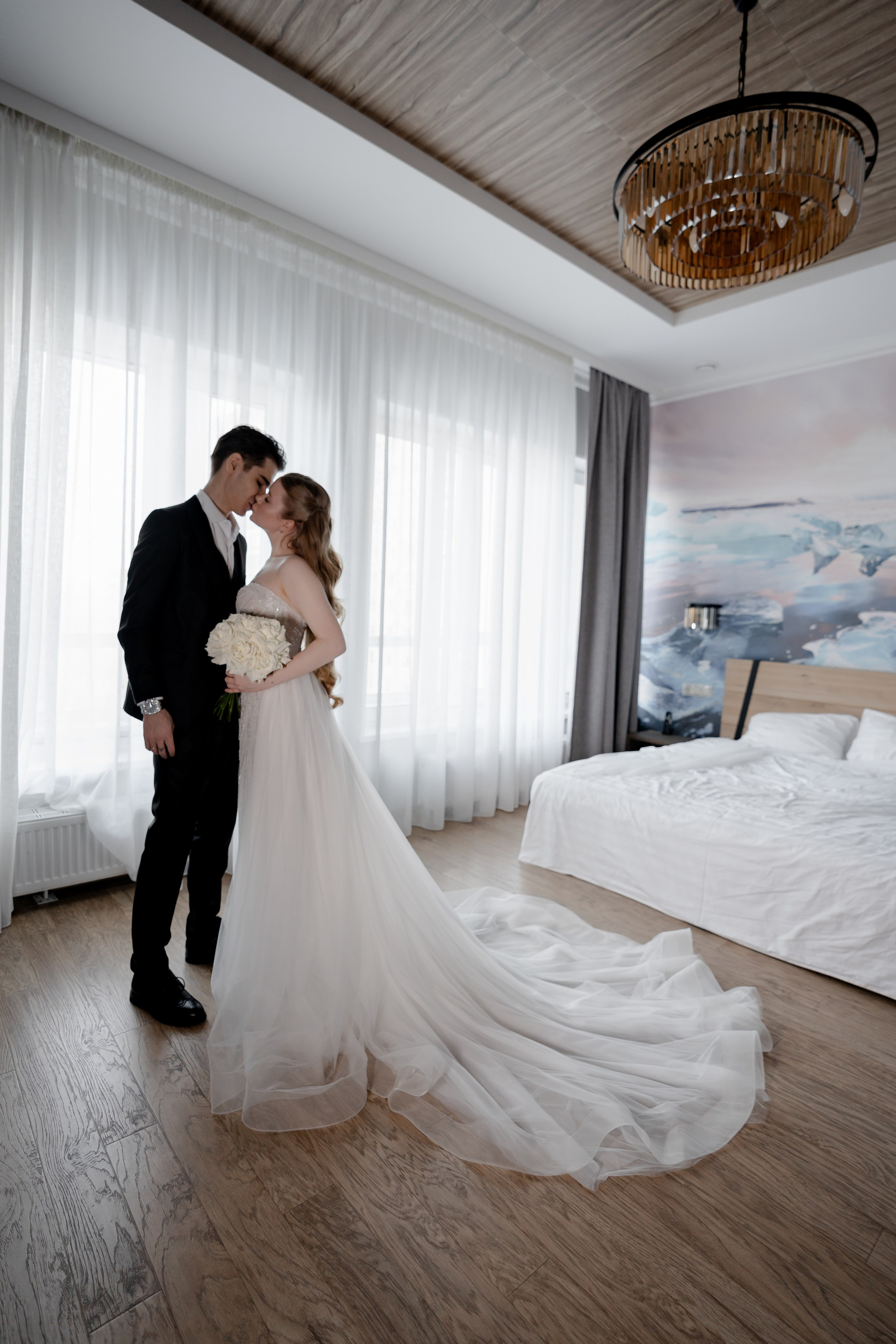 СВАДЕБНАЯ СЬЕМКА СБОРОВ В ОТЕЛЕ И ВЫЕЗД НА ЦЕРЕМОНИЮ (СНЯТО В СИБИРЕ В НИЖНЕВАРТОВСКЕ). Профессиональный фотограф, Санкт-Петербург — Виктория Богомолова