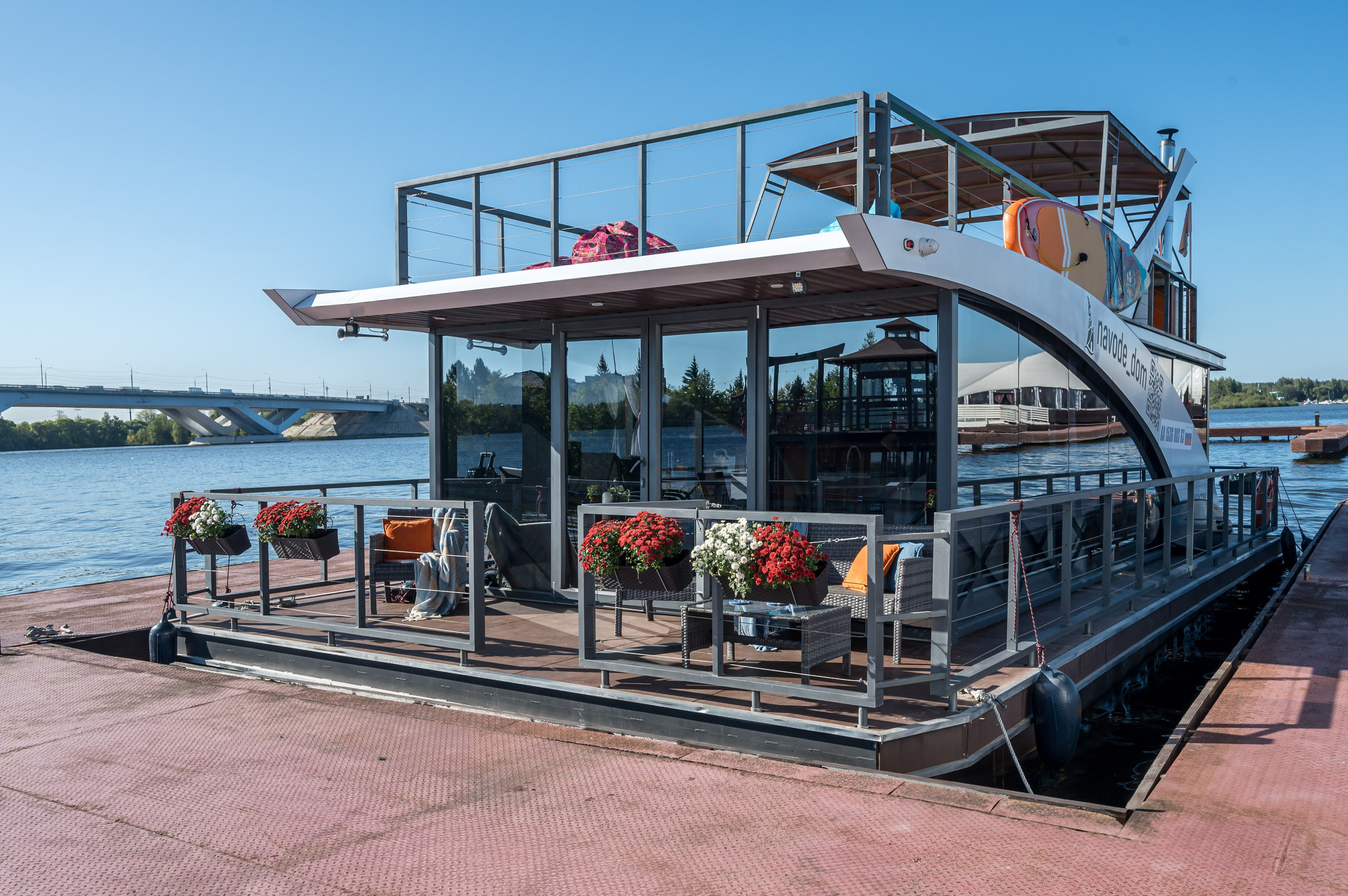 Хаусботы для вечеринок и бизнес-встреч. Интерьерный Фотограф Москва Криста FLY Труфанова