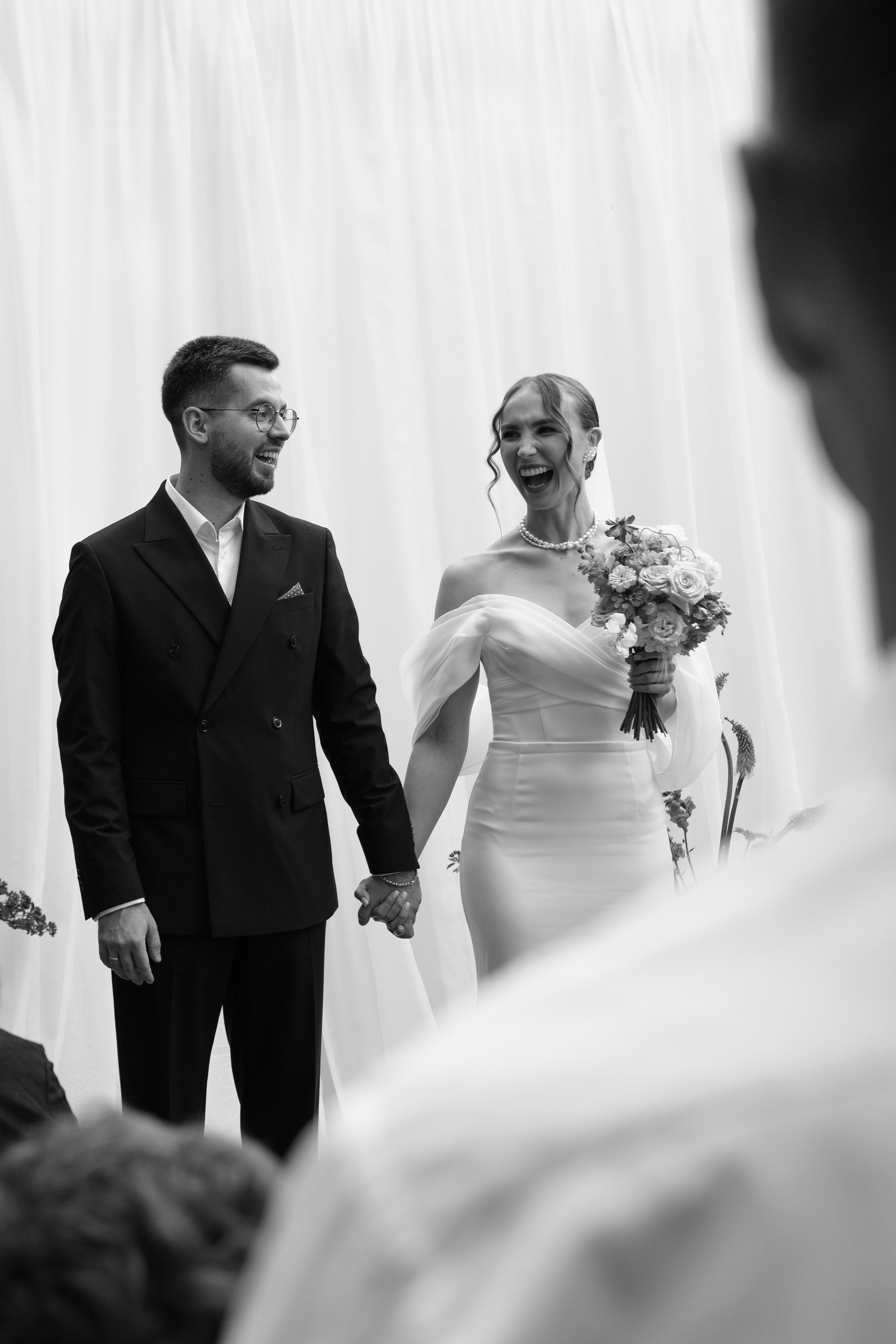 «комфорлабельно и эстетично». Свадебный фотограф Наташа Брифли