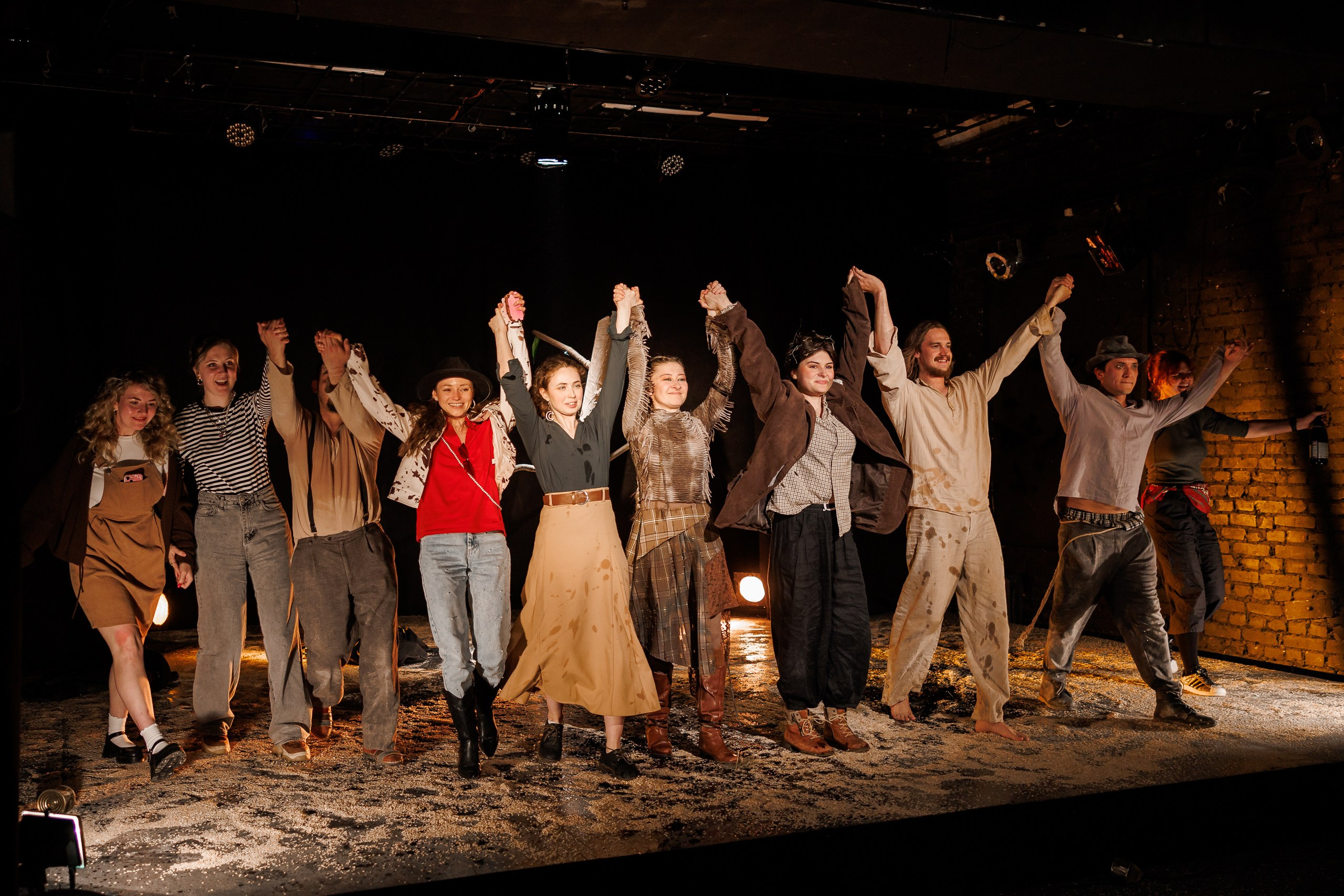 Спектакль «В ожидании Годо» от театра Д. Лица в СПб. Фотограф в Санкт-Петербурге — Сергей Петров