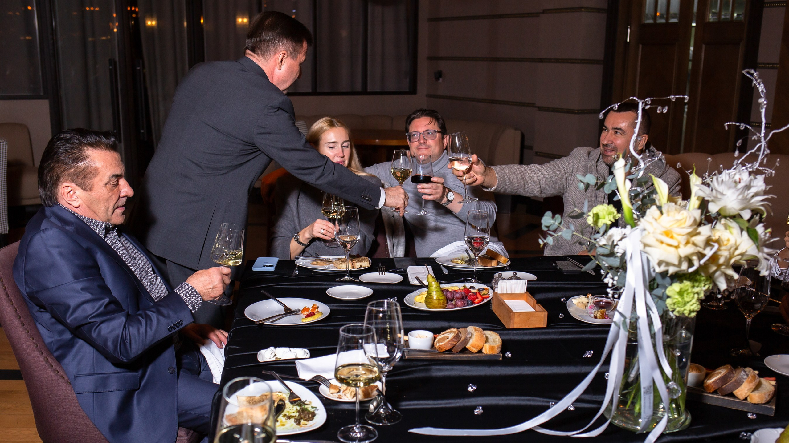 Корпоративный фотограф в Сочи и Сириусе — Премиум репортаж и тимбилдинги. Фотограф Сочи Адлер. Солькаева Анастасия