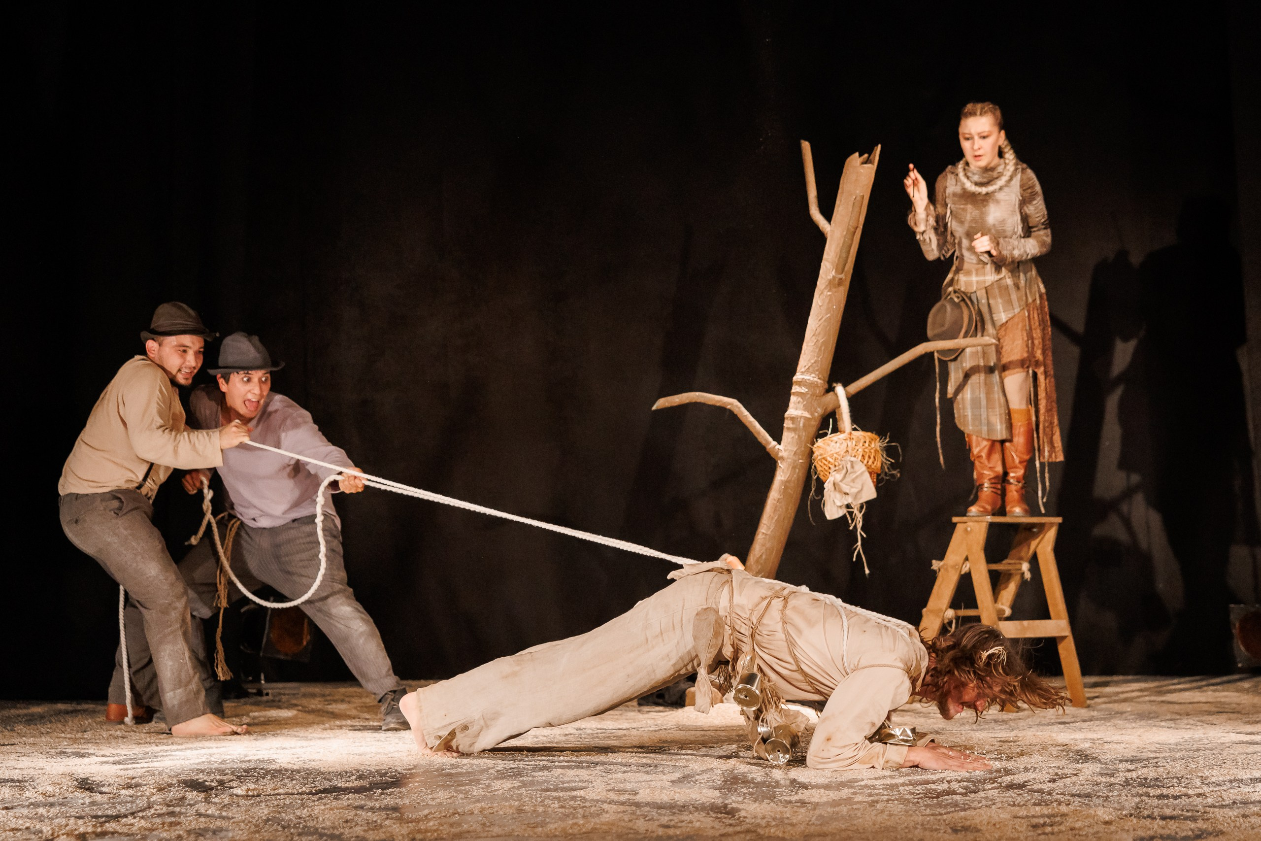 Спектакль «В ожидании Годо» от театра Д. Лица в СПб. Фотограф в Санкт-Петербурге — Сергей Петров