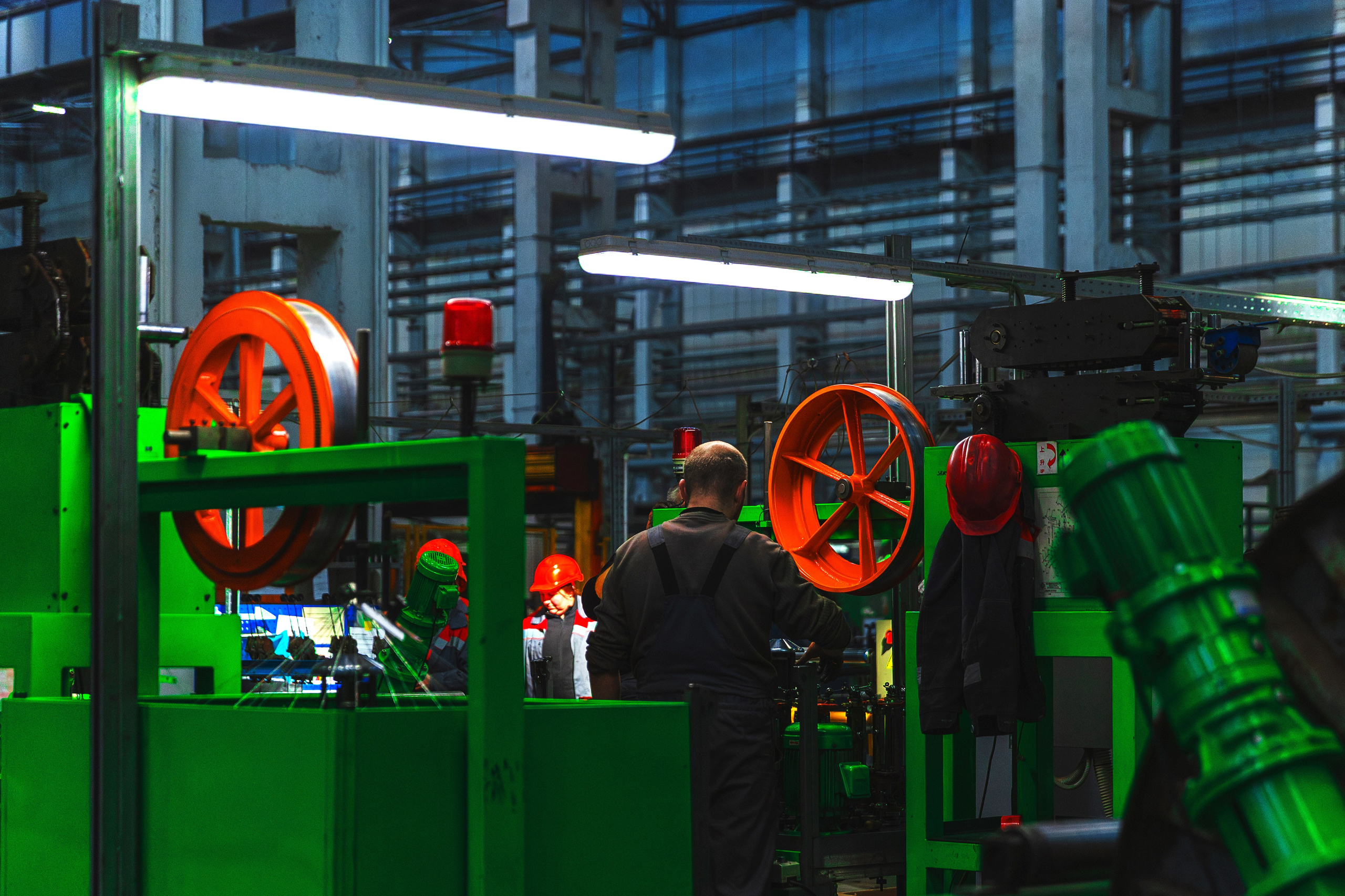 Промышленные фотографии завода Псковэлектросвар | Производство сварочного оборудования