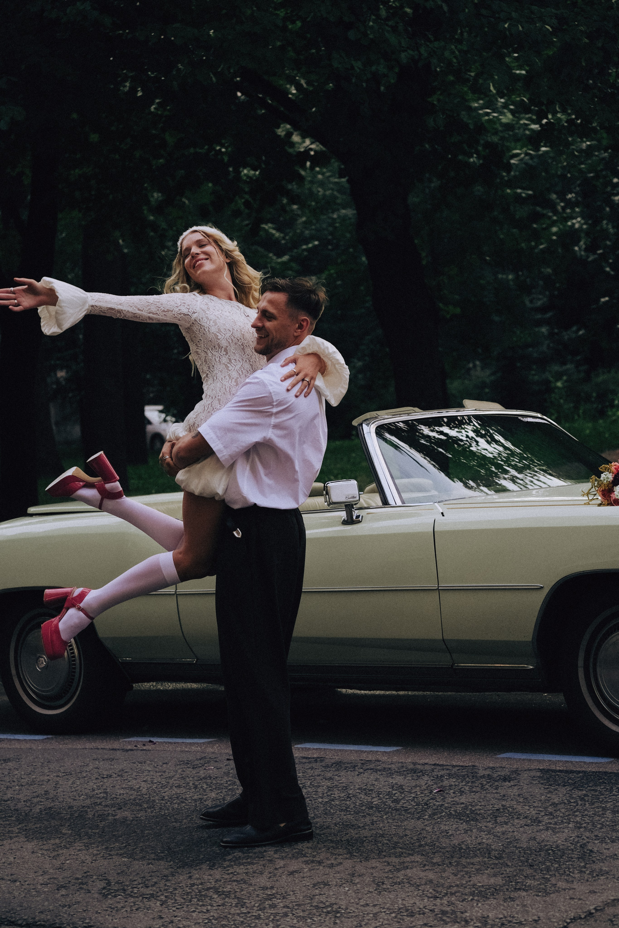 СВАДЕБНАЯ СЬЕМКА С КАБРИОЛЕТОМ В САНТК-ПЕТЕРБУРГЕ НА ПЕТРОГРАДКЕ В ОТЕЛЕ ПАНОРАМИКА. Профессиональный фотограф, Санкт-Петербург — Виктория Богомолова