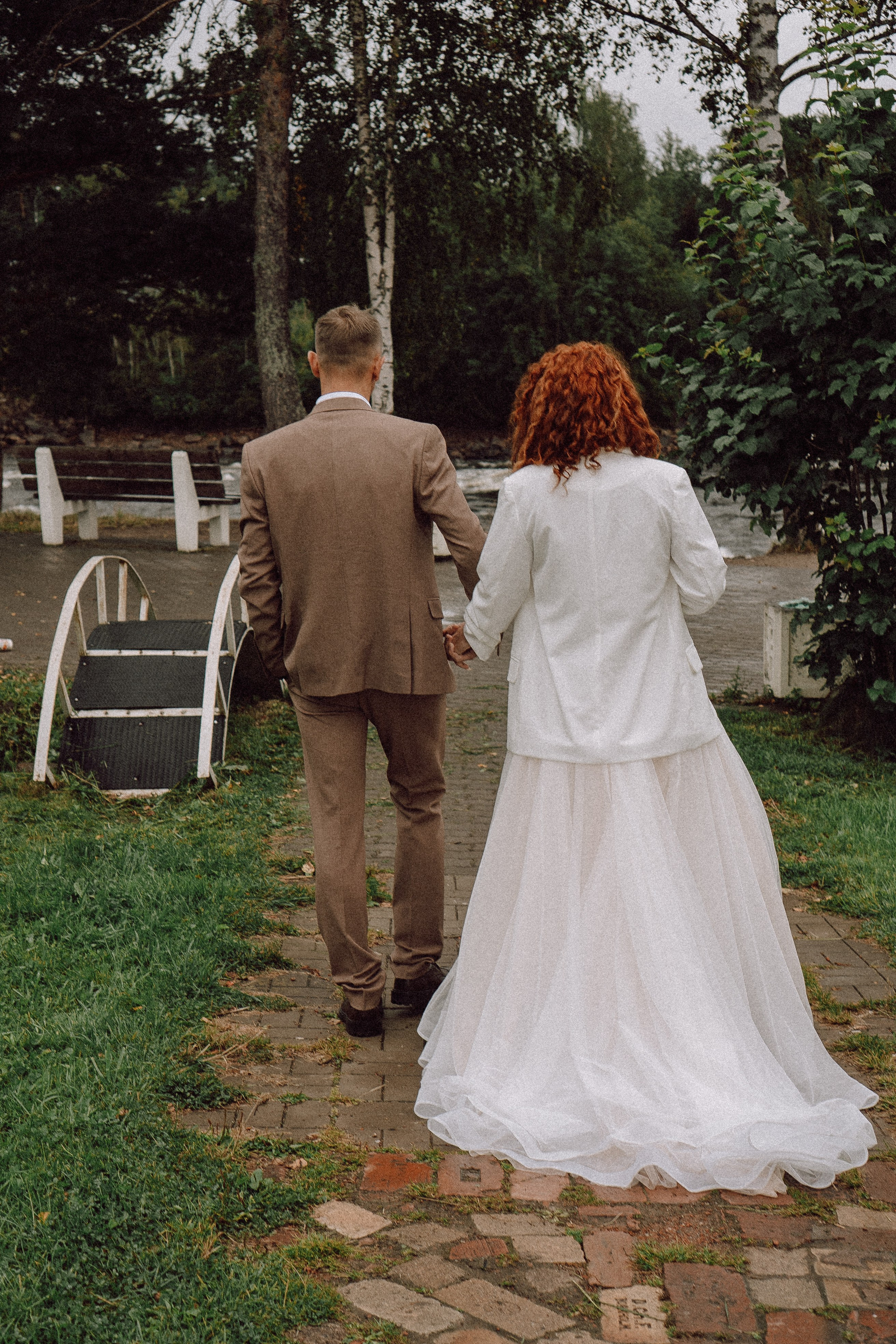 СВАДЕБНАЯ ФОТОСЕССИИЯ ПАРЫ В ГОРОДЕ ПРИОЗЕРСК В СОСНОВОМ ЛЕСУ И С ПИКАПОМ. Профессиональный фотограф, Санкт-Петербург — Виктория Богомолова