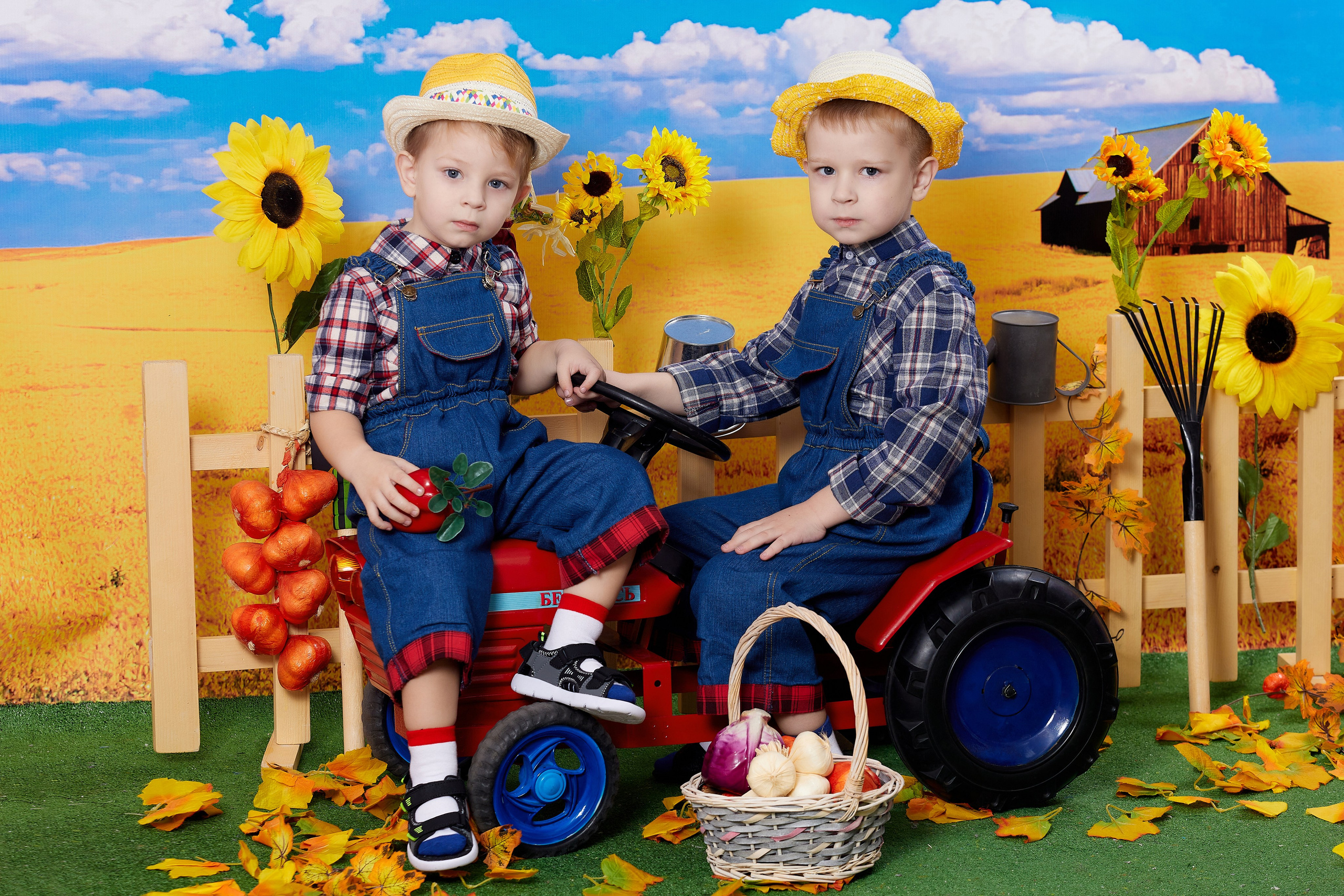 Тракторист. Детская выездная фотостудия