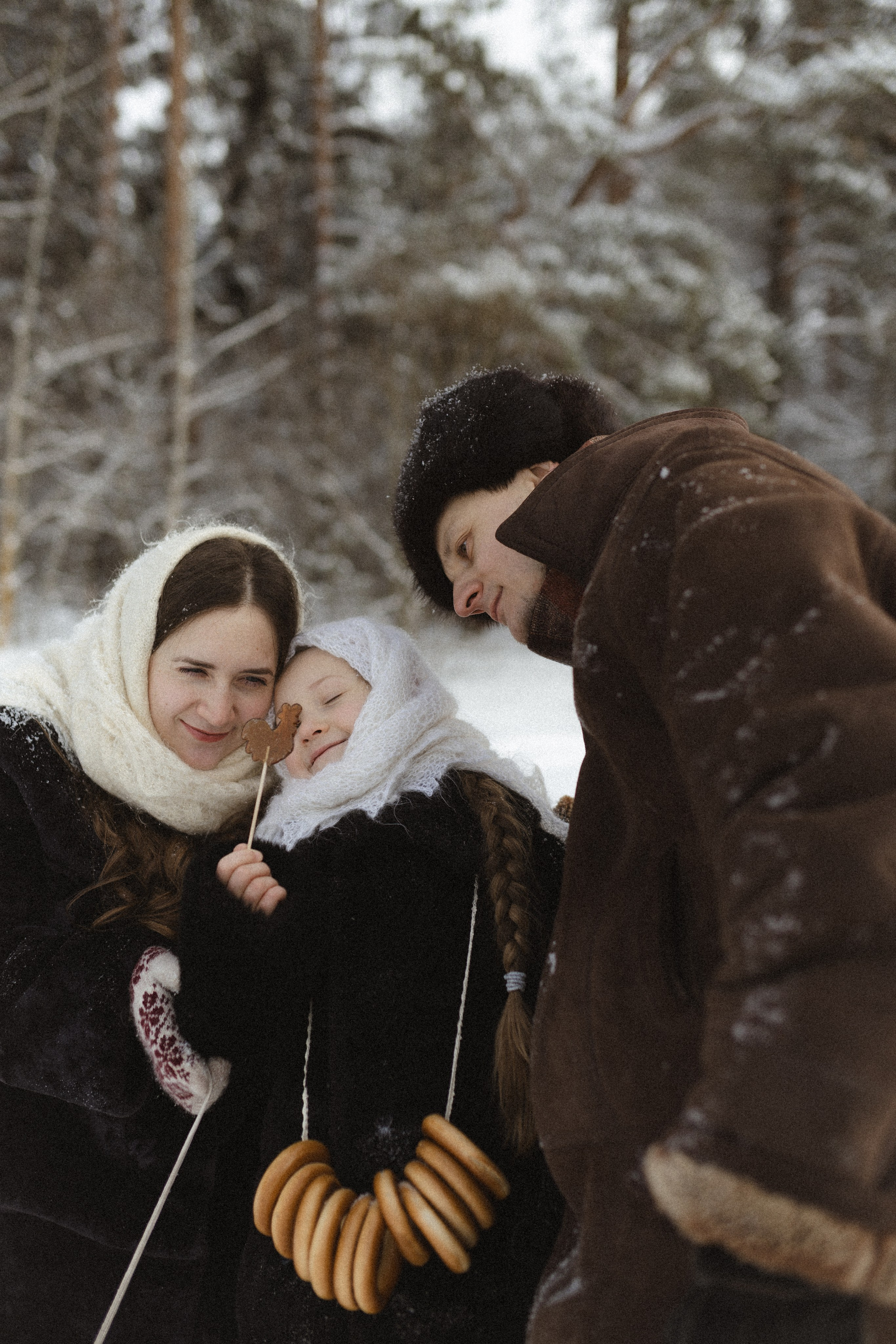 Зима не холодная, когда рядом свои. Семейный фотограф в Москве Алина Савченко