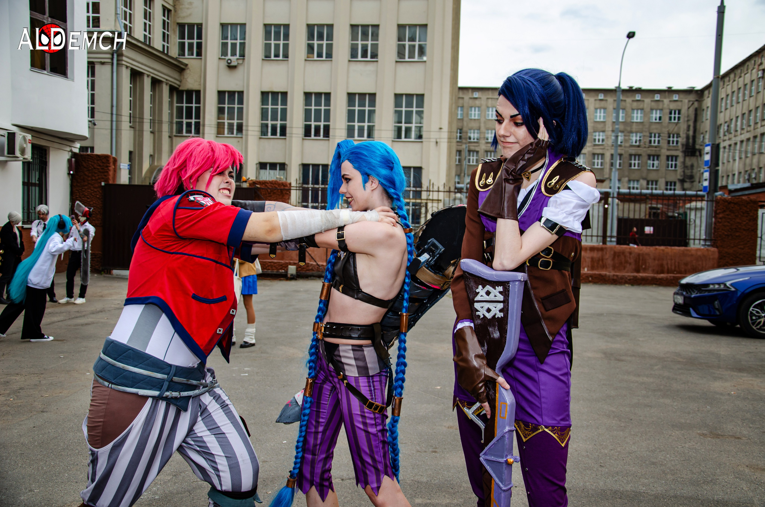 Аркейн, Ви, Джинкс, Лига Легенд персонажи косплей фото