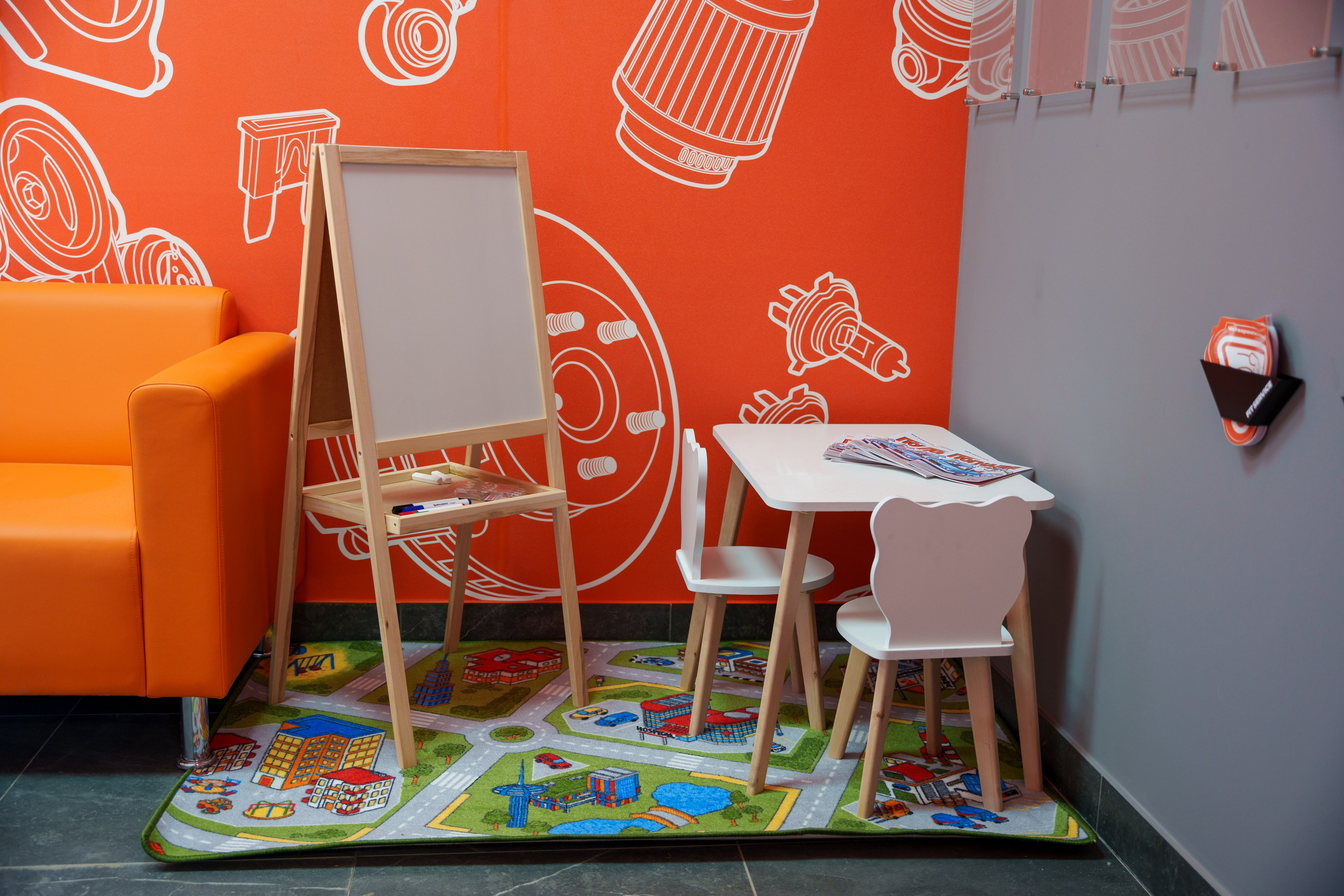 Интерьерная фотосъемка автосервиса Fit Service в Краснодаре — Профессиональная фотосъемка интерьера техцентра в Краснодаресеть СТО. Шедевры для Вас! Фотограф и Видеограф в Краснодаре Пахиев Руслан