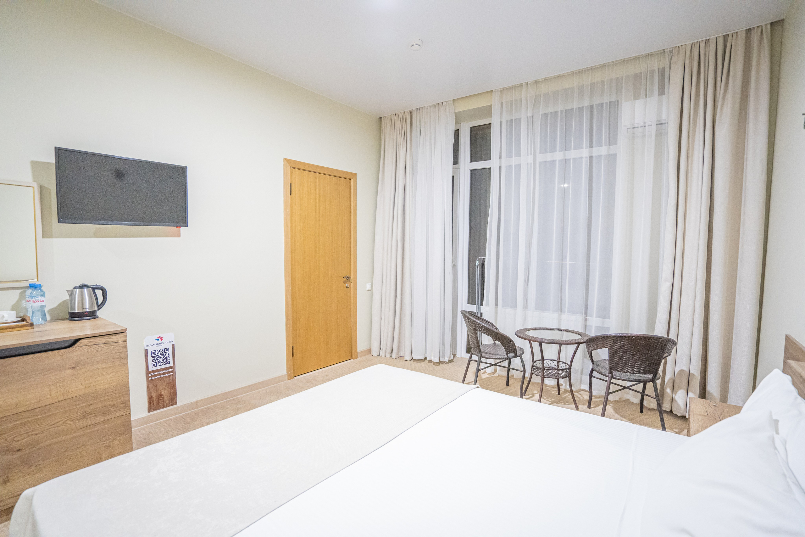 Интерьерная фотосъемка премиальных отелей Dream Hotel в Краснодаре и Анапе Профессиональная фотосъемка интерьеров отелей Dream Hotel: Красно. Шедевры для Вас! Фотограф и Видеограф в Краснодаре Пахиев Руслан