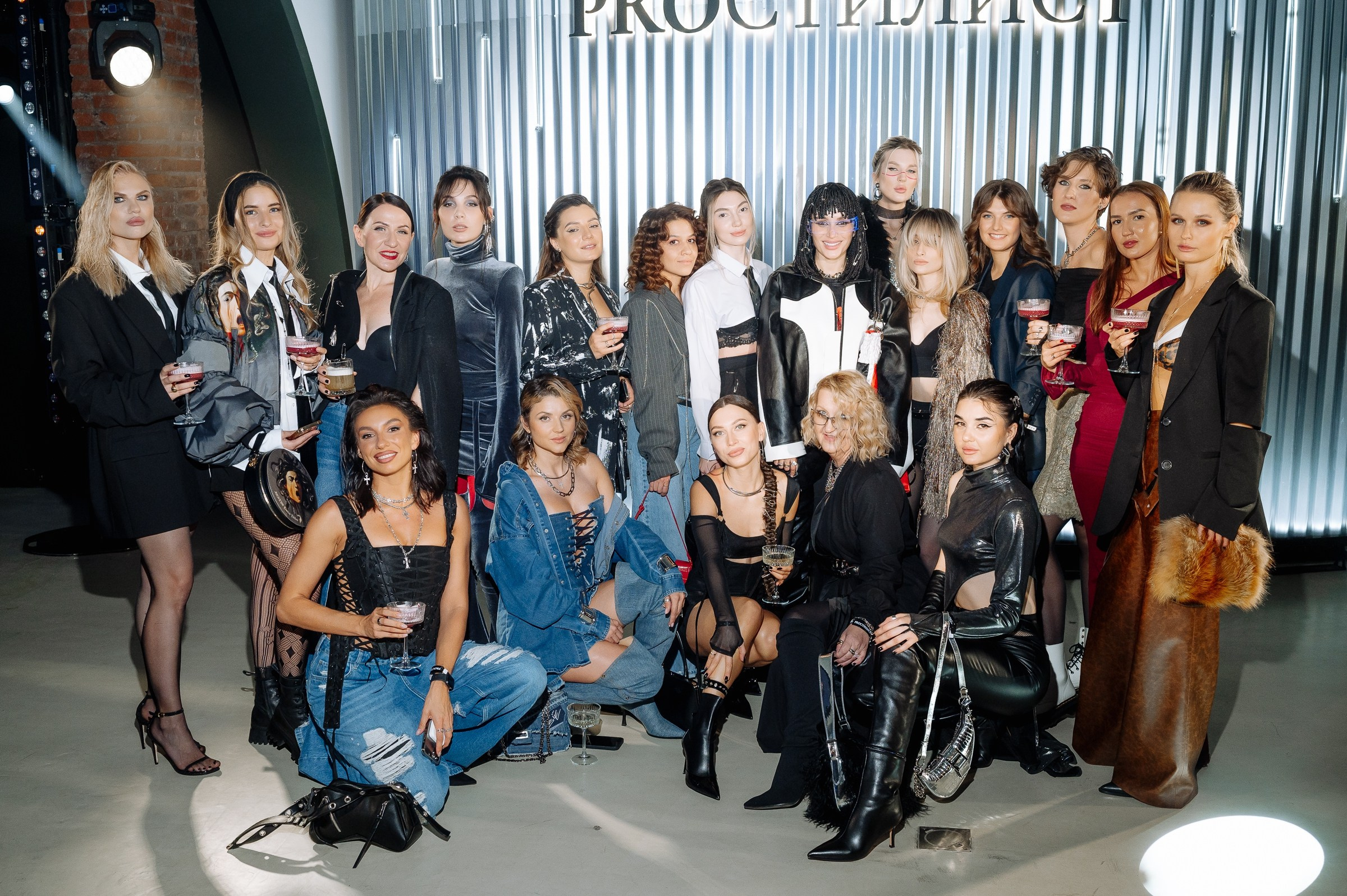 Nigay school — Выпускной школы стилистов Карины Нигай. Фотограф Вито Бурмасов | Москва