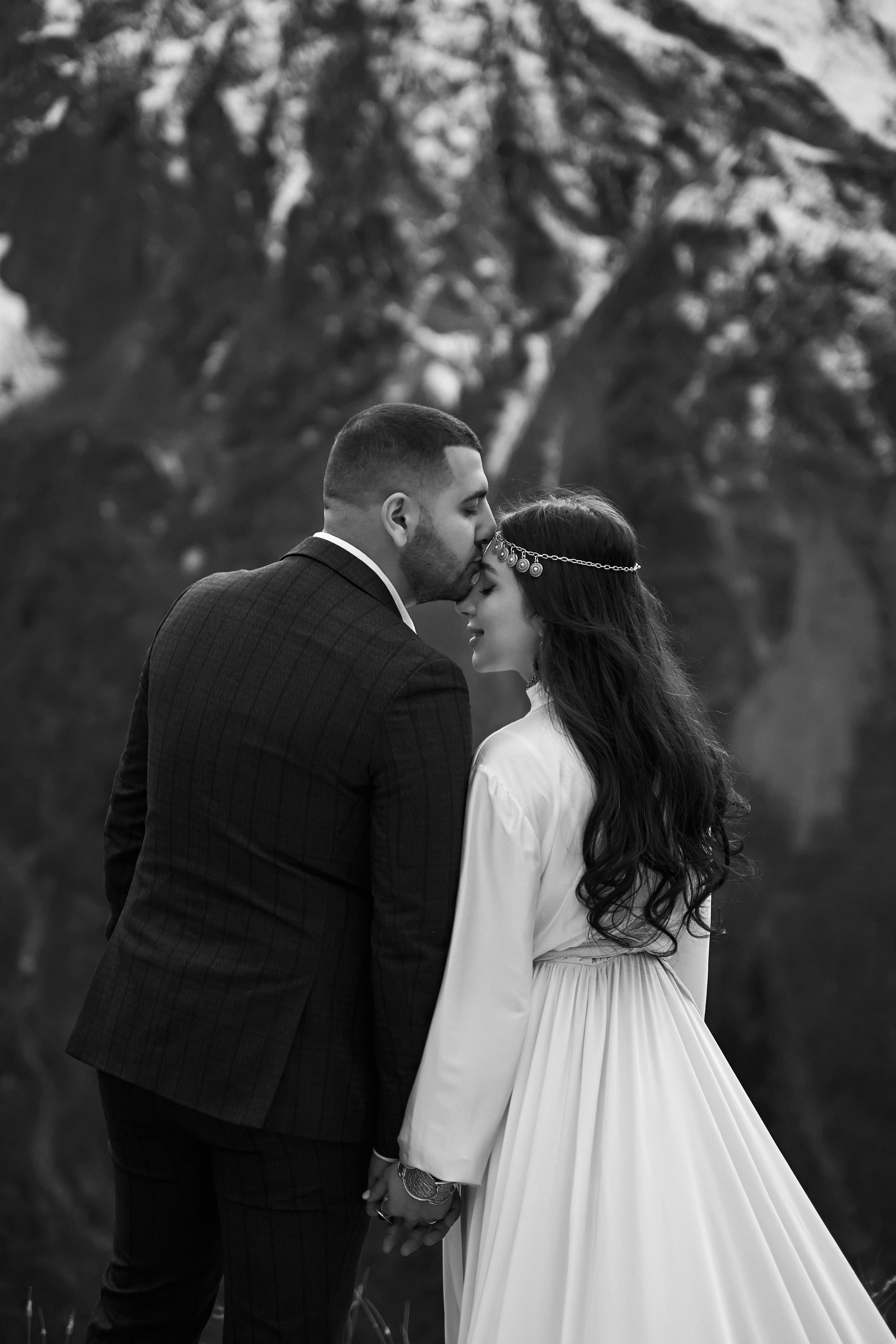 Love Story в Домбае глазами TWINS STUDIO. ТВИНС СТУДИО — лучшие свадебные фотографы и видеографы в Краснодаре