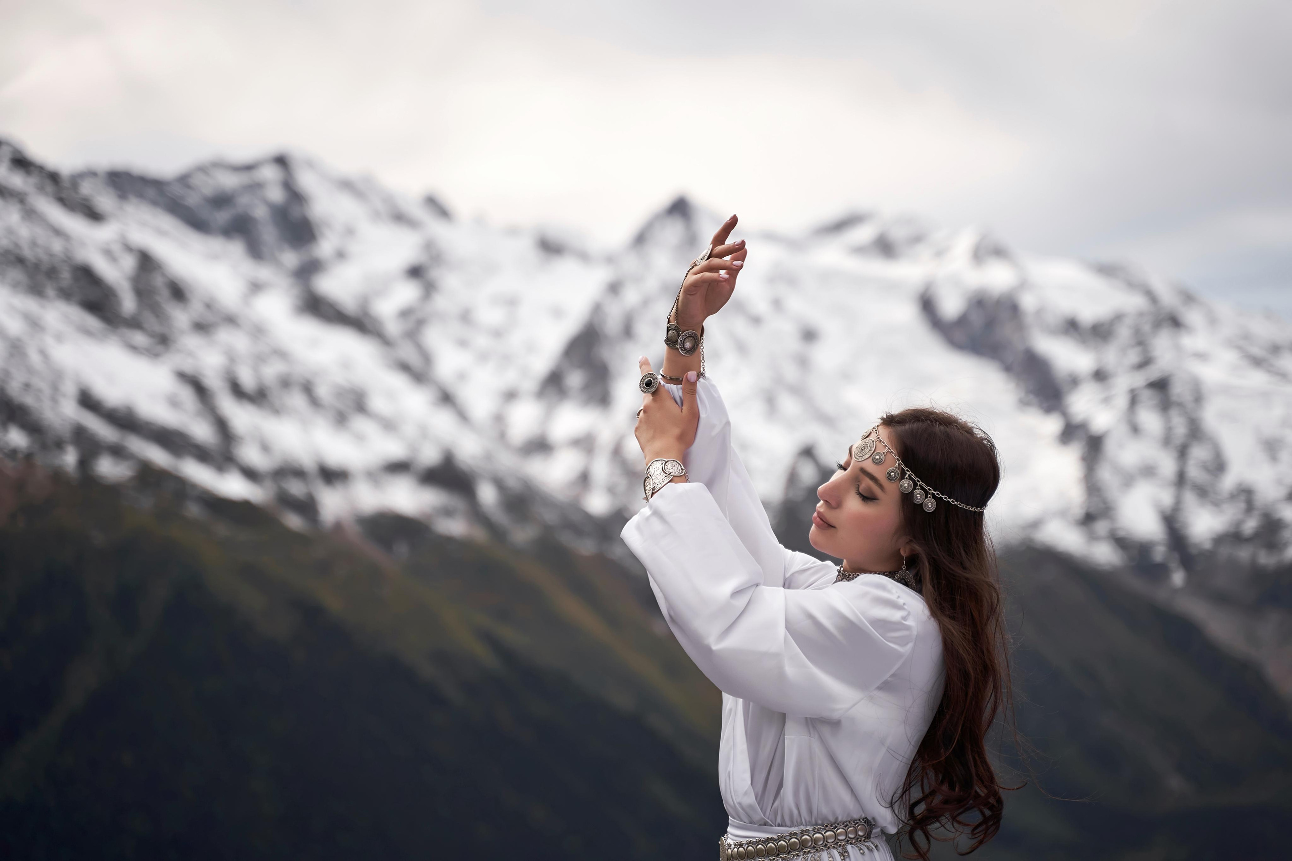 Love Story в Домбае глазами TWINS STUDIO. ТВИНС СТУДИО — лучшие свадебные фотографы и видеографы в Краснодаре