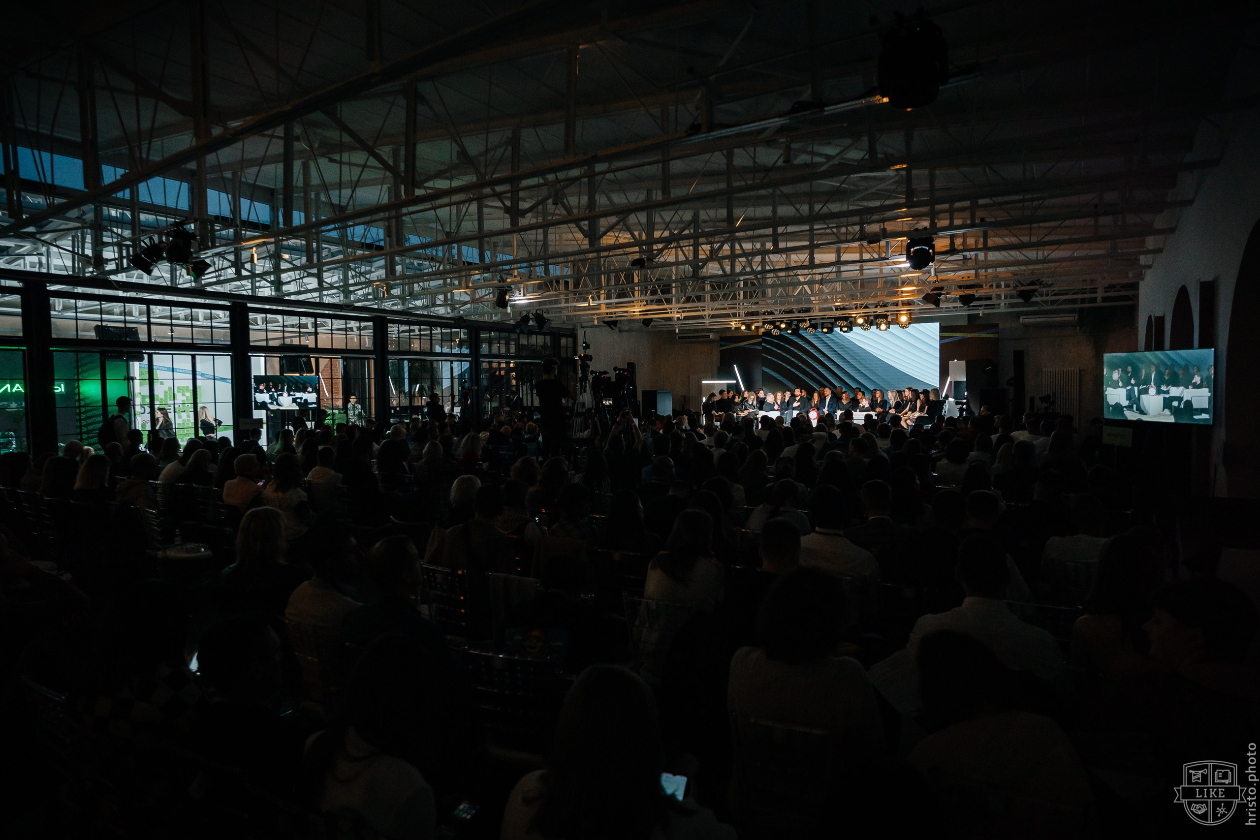 Миллиарды. Христолюбов Евгений Фотограф Москва