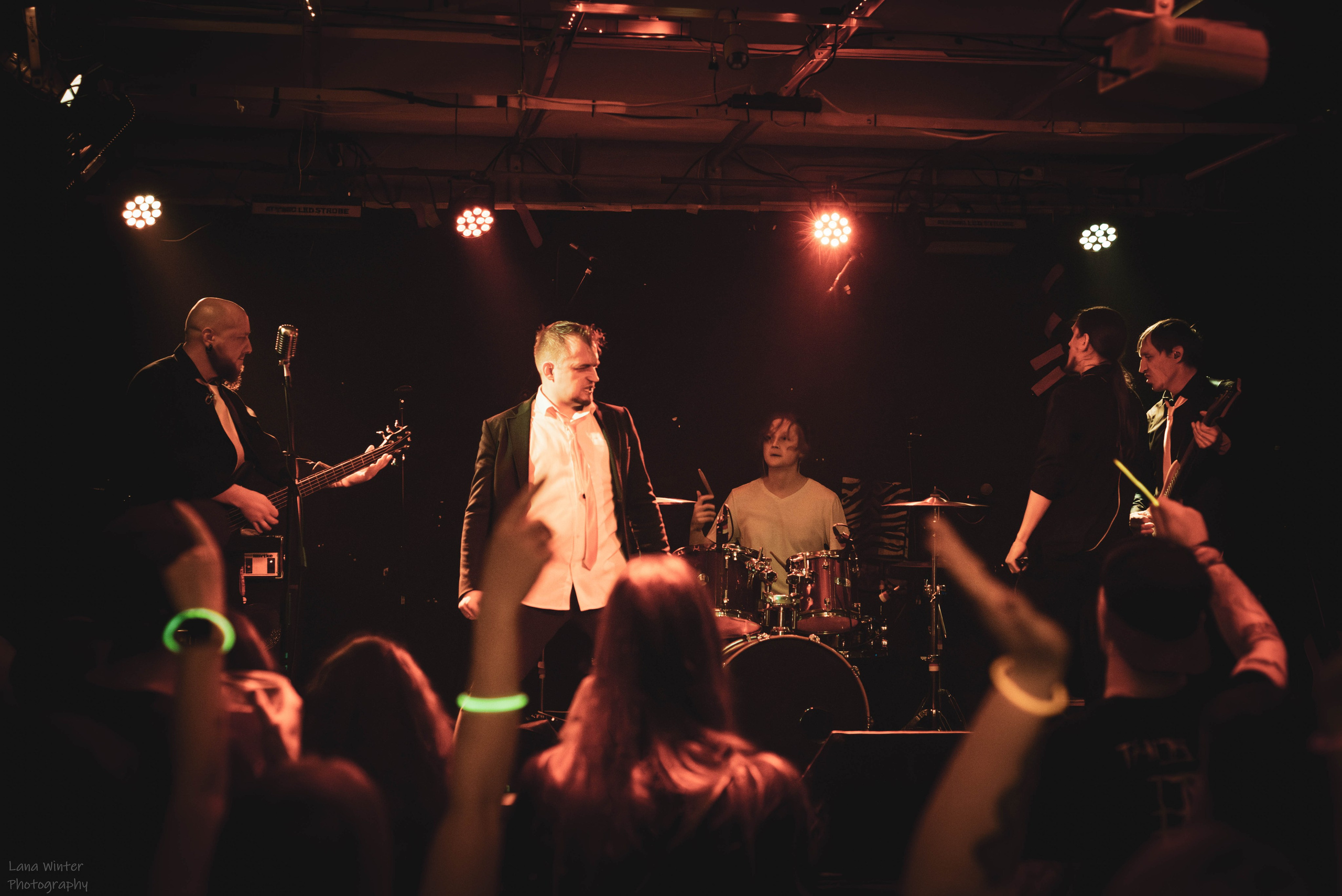 НРАВ (12 апреля 2025 года, Москва, клуб Смена). Фотограф Светлана Блинова, Москва и Московская область