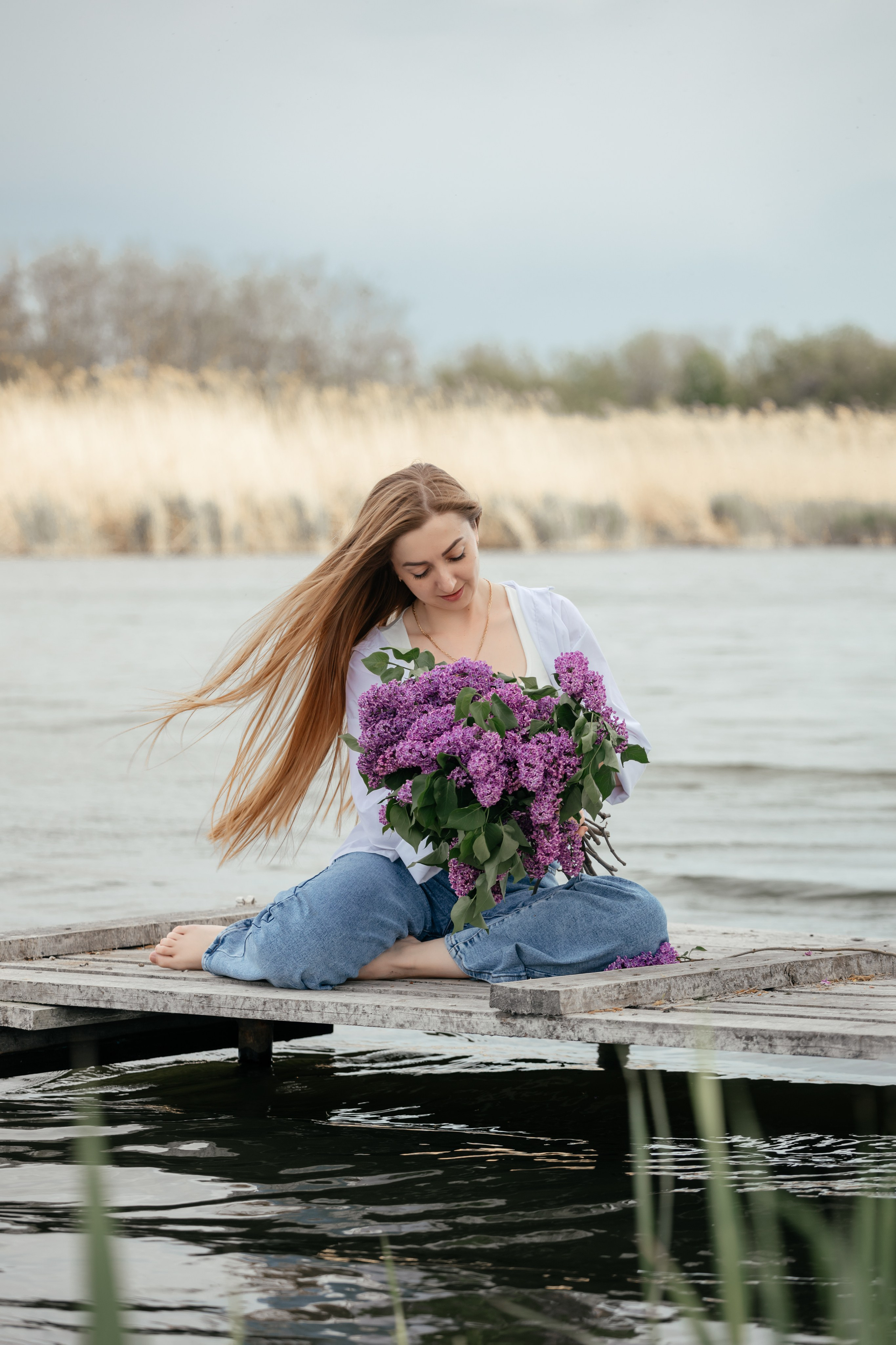 Женская фотосессия на природе с сиренью. Свадебный и семейный фотограф в Краснодарском крае Мария Данилкина