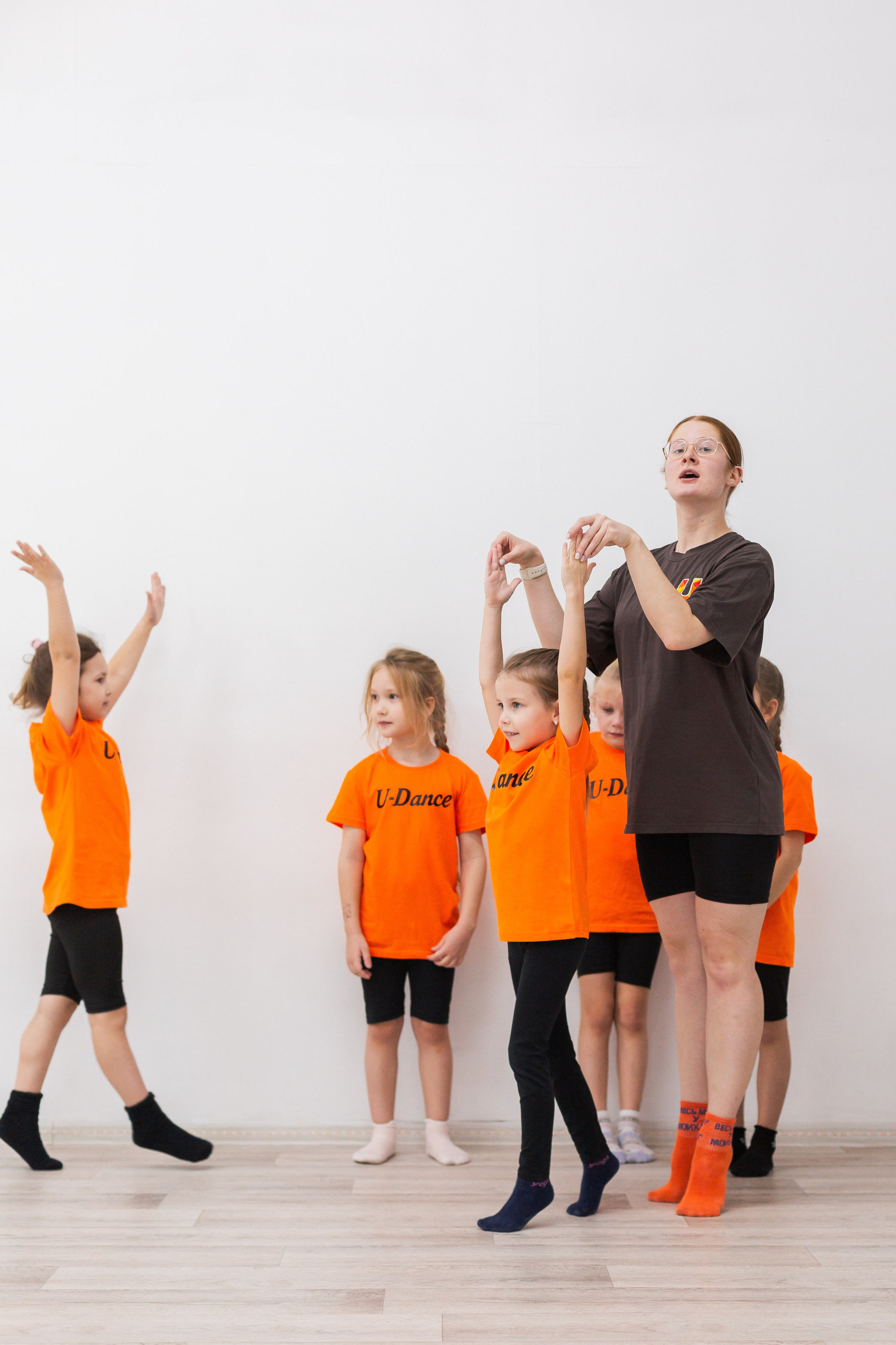 U-DANCE (Контент для танцевальной студии). Корнеева Кристина